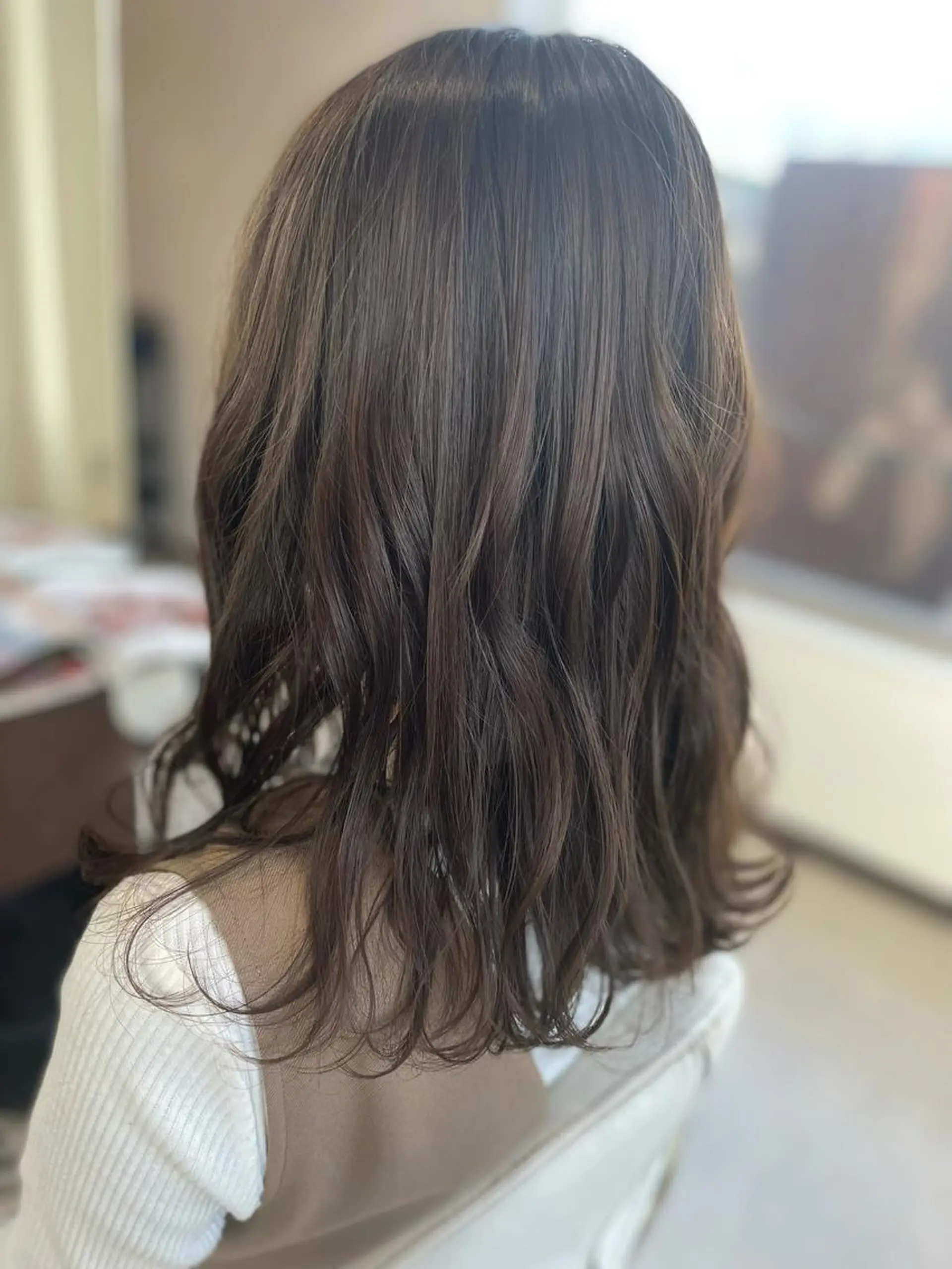 ロング カラー 伊丹Pilina 山田のヘアスタイル