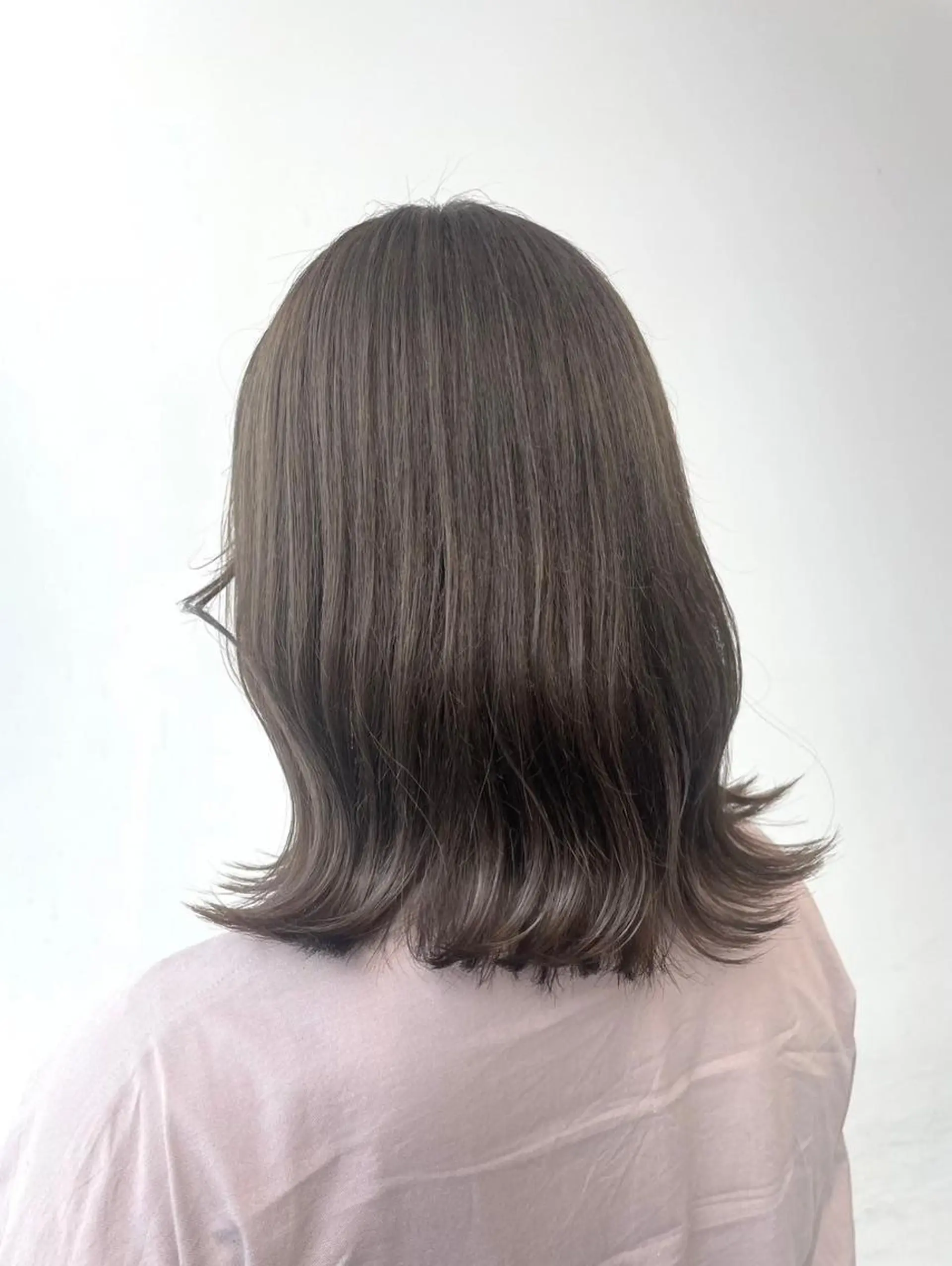 カラー アディクシーカラー アッシュ ブルーカラー ダークアッシュ グレージュ 【公式】amble luxe 中野のヘアスタイル