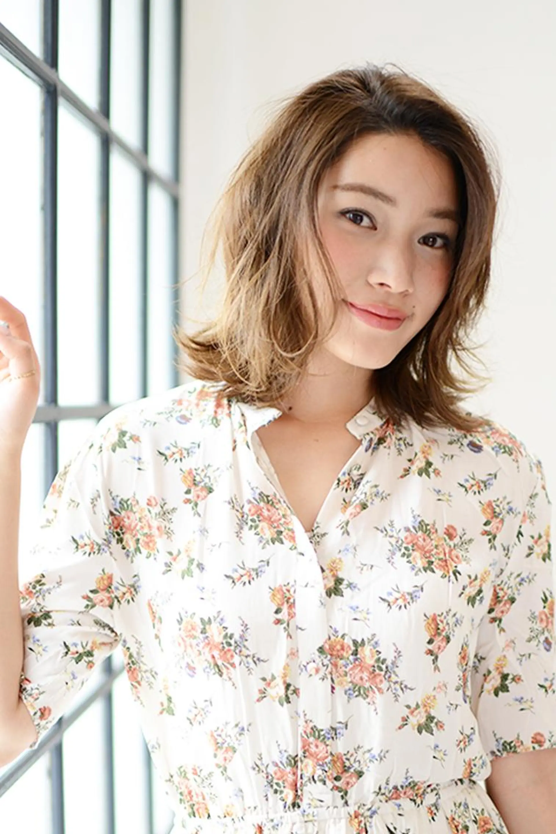 カラー 高岡 杏実のヘアスタイル