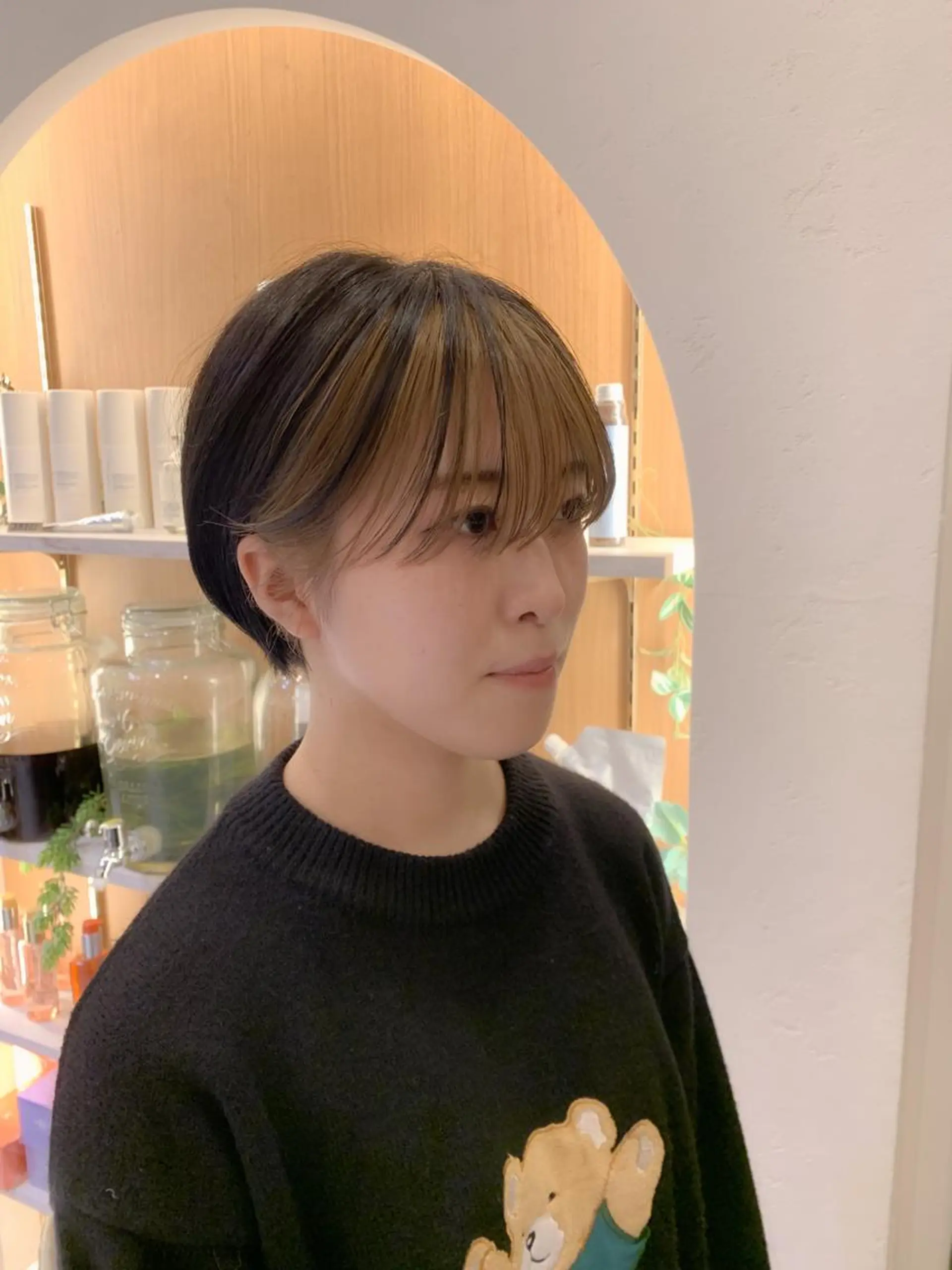 ショート ミストバング ショートヘア カット ヘアカラー トリートメント ショート/縮毛矯正 紺野紘三のヘアスタイル