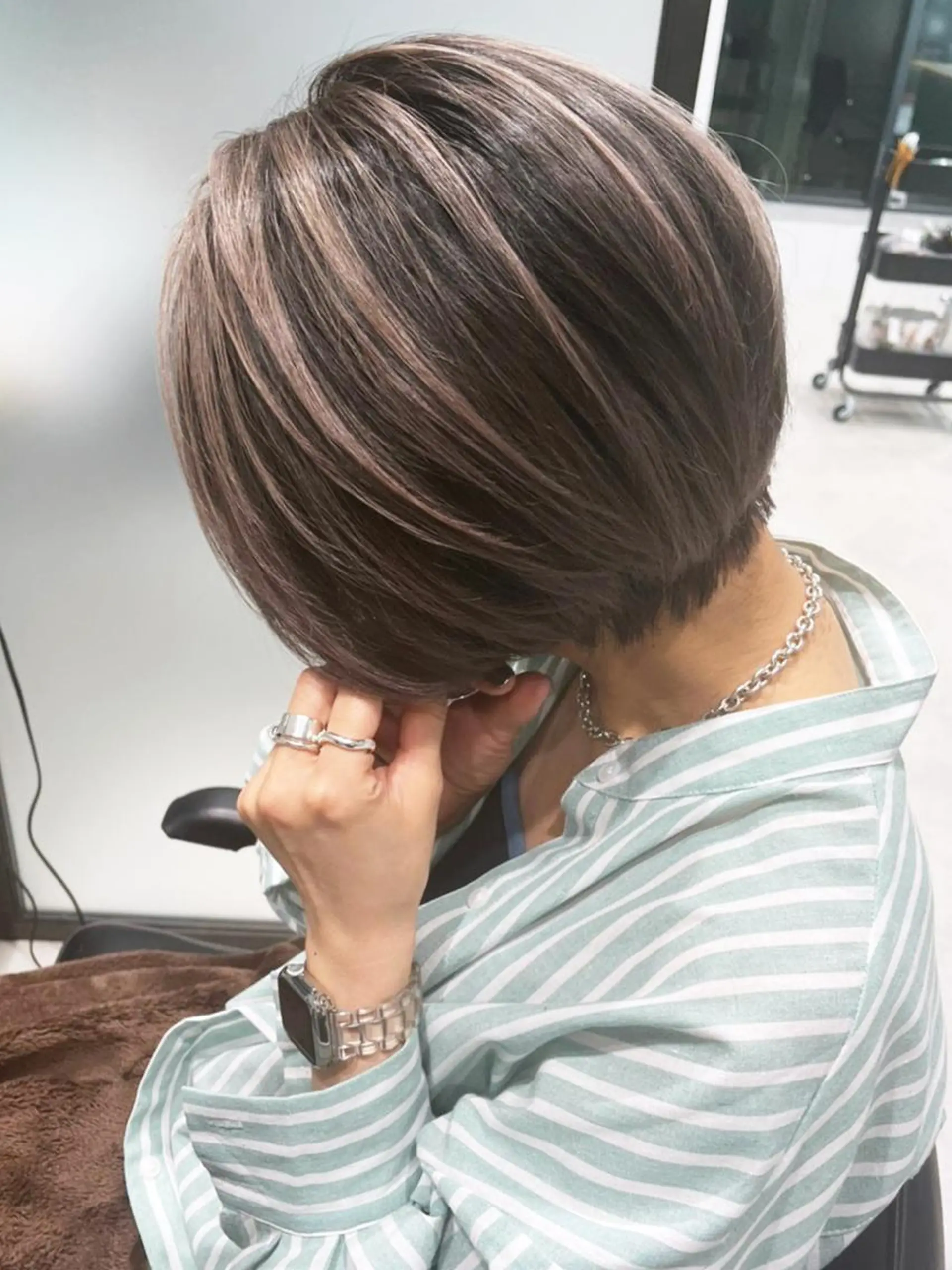 ショート カラー ヘアアレンジ パーマ ハイライトカラー ハイライト ショートヘア カット ヘアカラー トリートメント ITbyALBUM 下北沢店のヘアスタイル