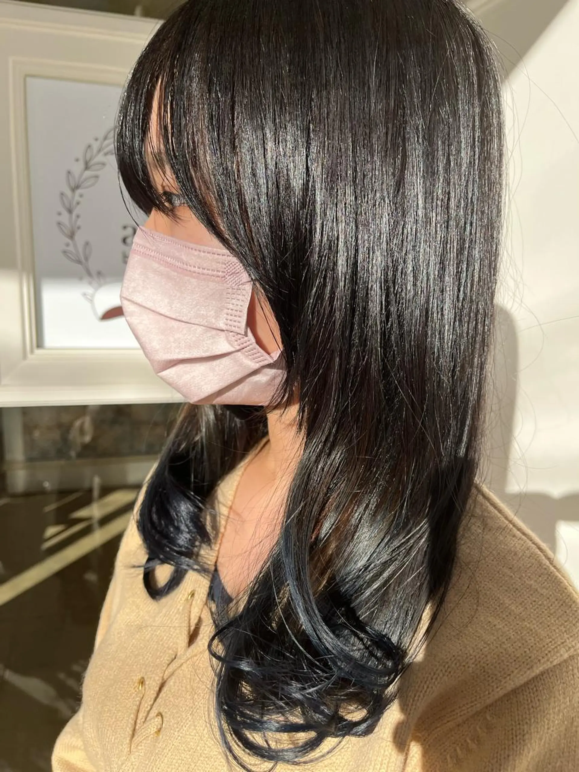 ミディアム izumi （いずみ）のヘアスタイル