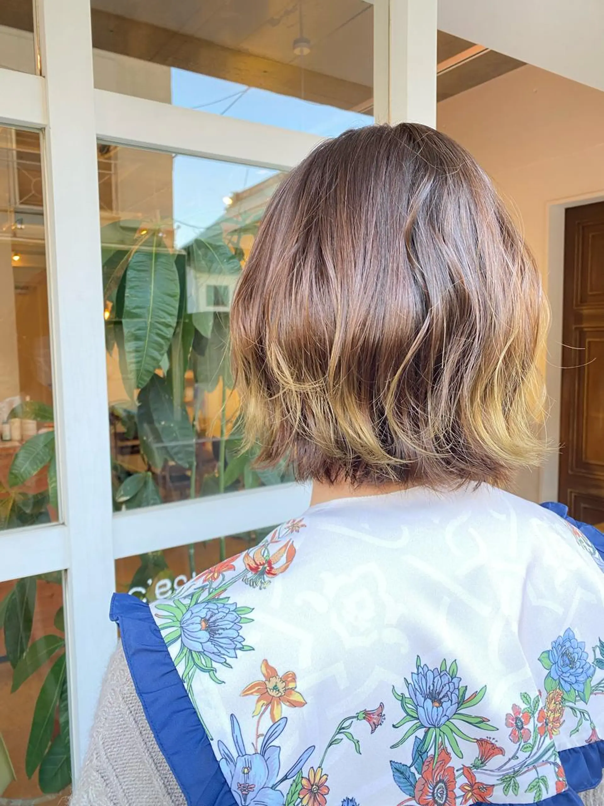 ショート イエローカラー ヘアカラー わかばやし ゆうこのヘアスタイル