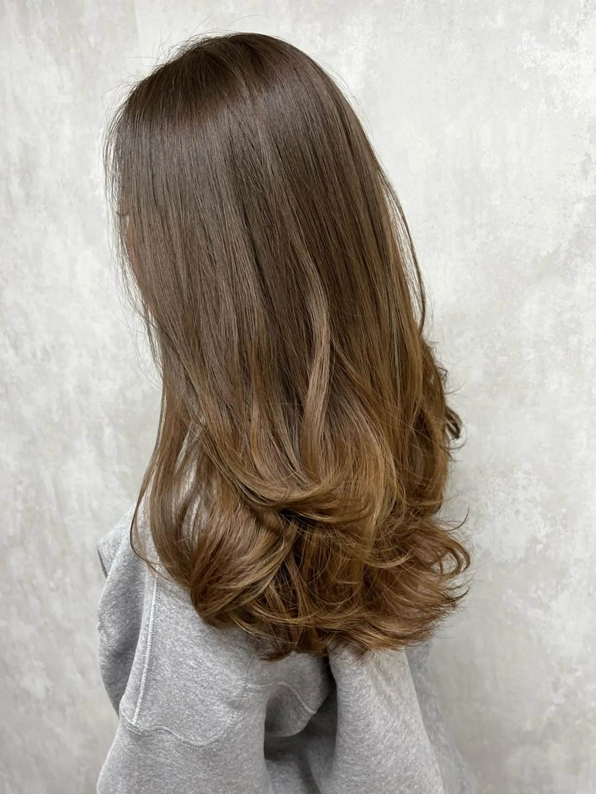 ロング カラー パーマ ヘアアレンジ 韓国肌管理 ウプエステティックのエステ・リラクイメージ