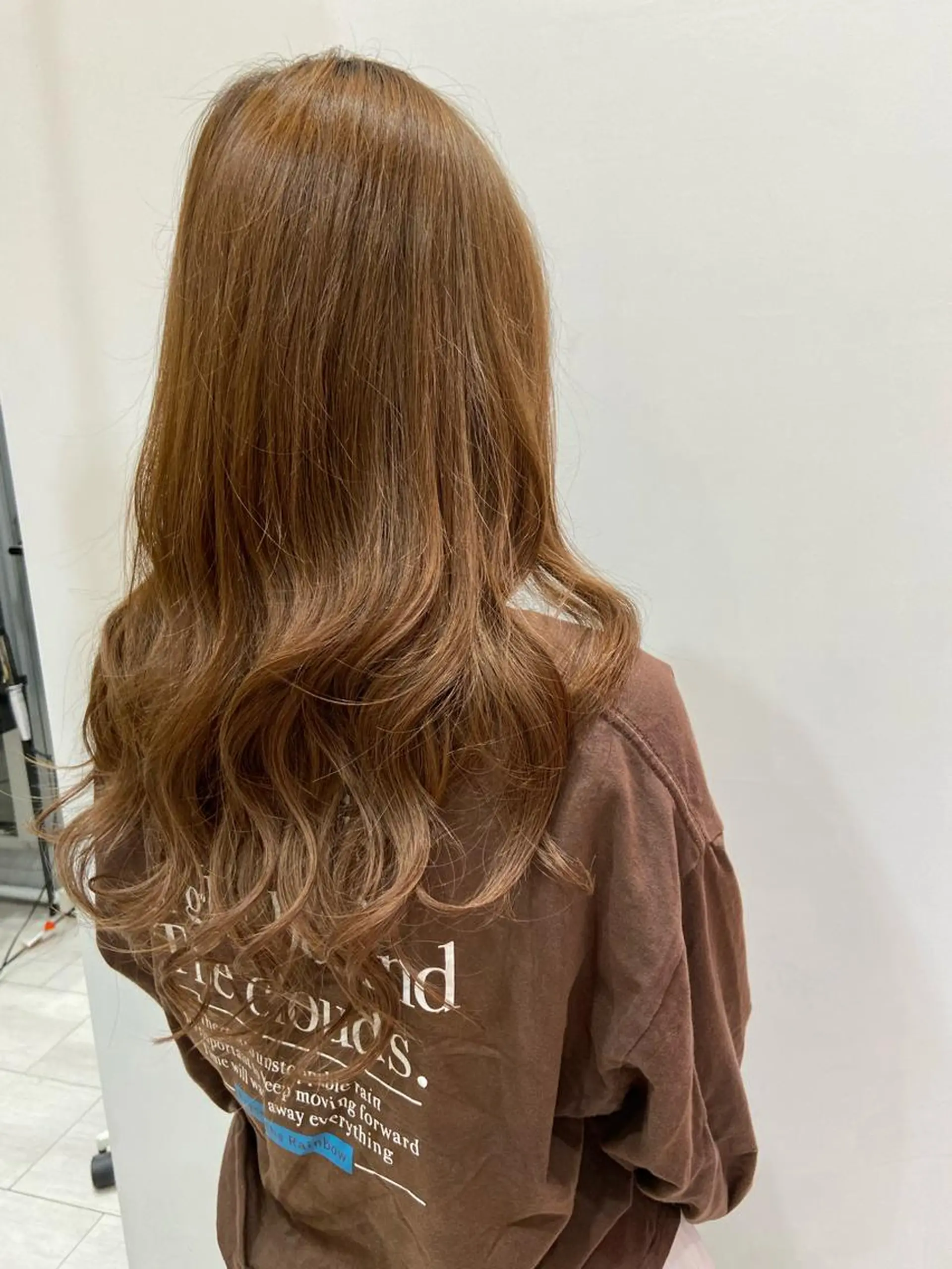 ロング シールエクステ くびれヘア エクステ 顔周りカット 韓国風ヘア 新宿/韓国ヘア 中明度カラー/かやのヘアスタイル