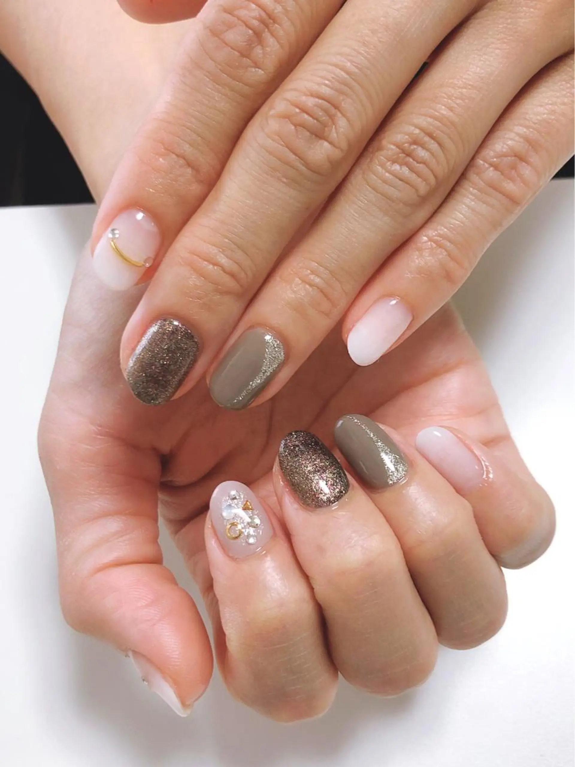 ネイル アートネイル 長さ出し フットネイル グリーン ニュアンスネイル Lily Roseスタッフ一同のマツエク・マツパデザイン