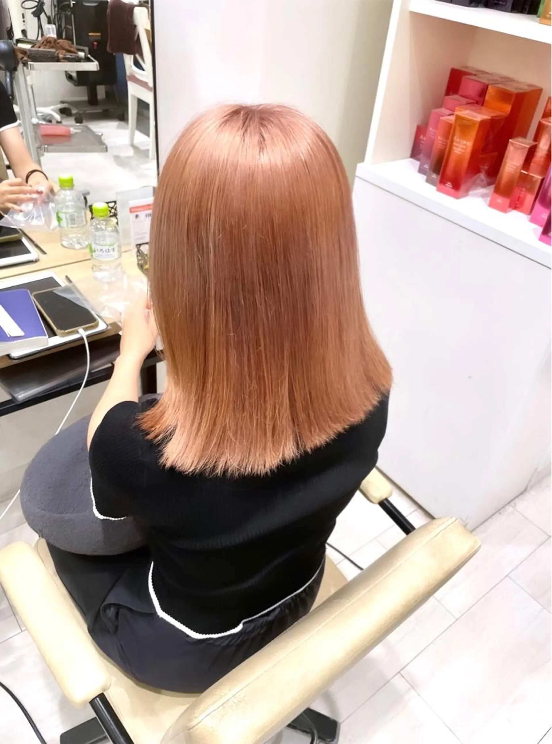 セミロング 韓国風ハッシュカット 似合わせレイヤー池袋のヘアスタイル