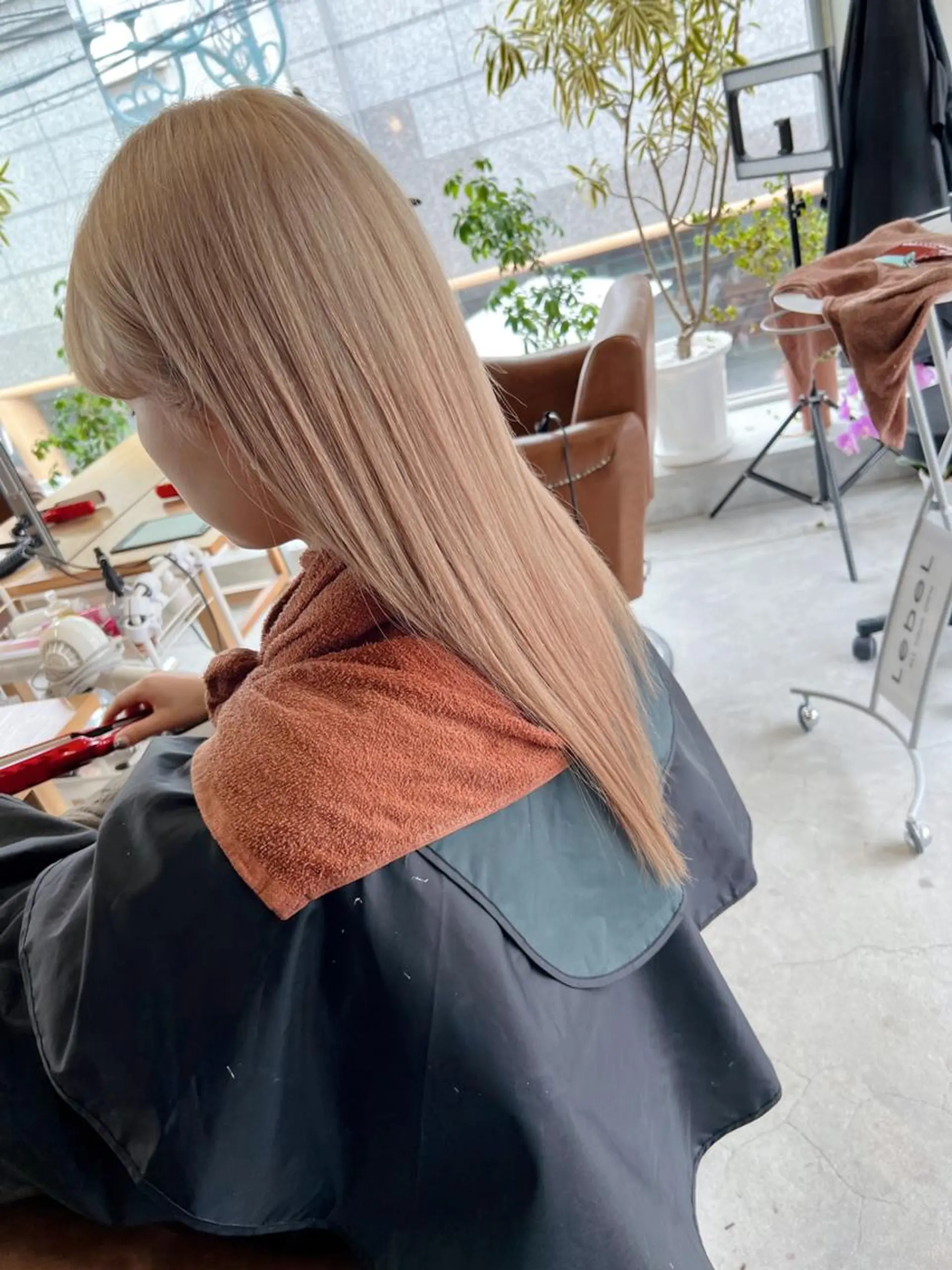 ミディアム 髪質改善カラー特化 ルイス奈良のヘアスタイル