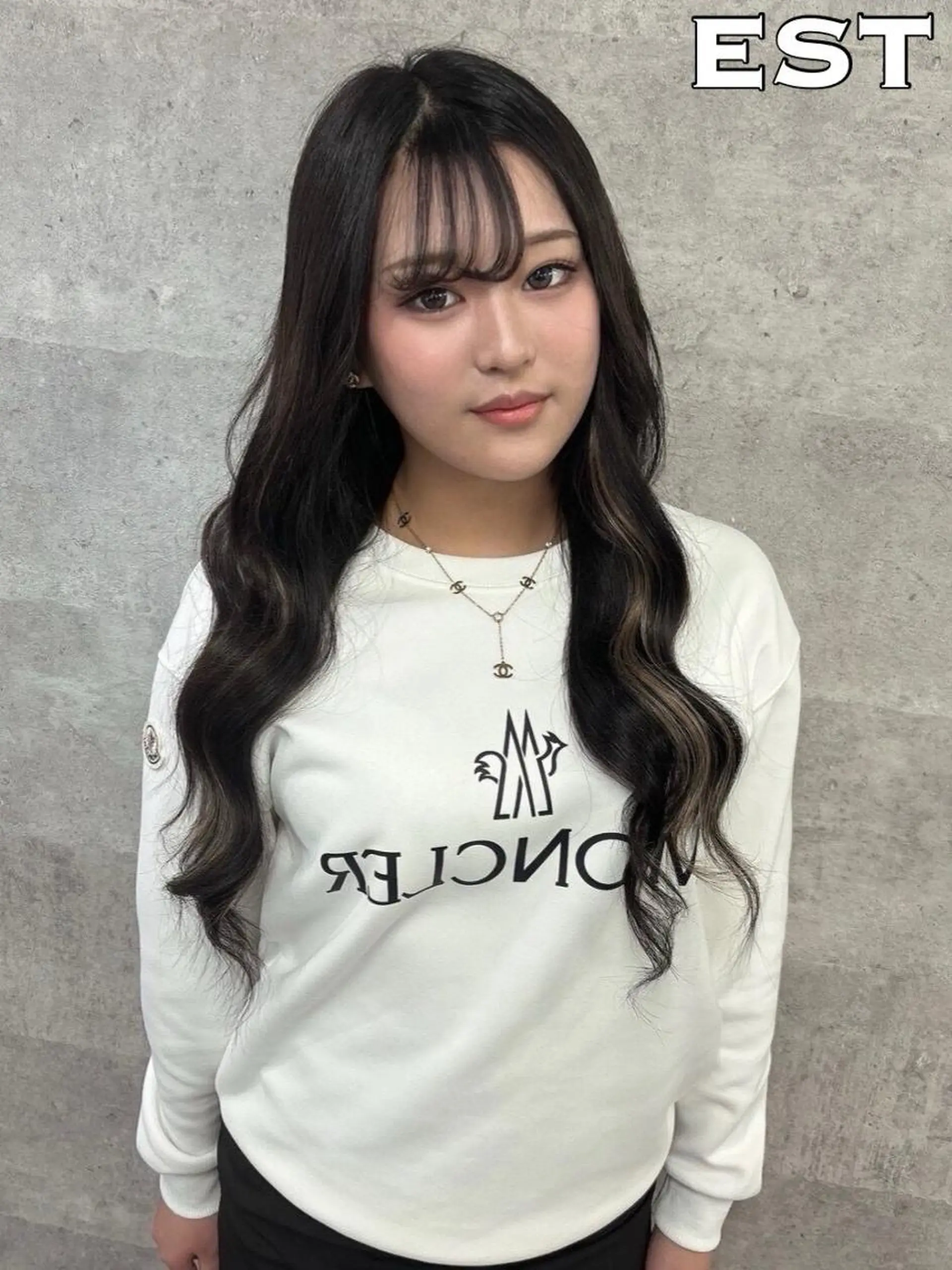 ロング カラー シールエクステ バレイヤージュ ベージュカラー 黒髪 ブリーチ KAZU TACKYのヘアスタイル