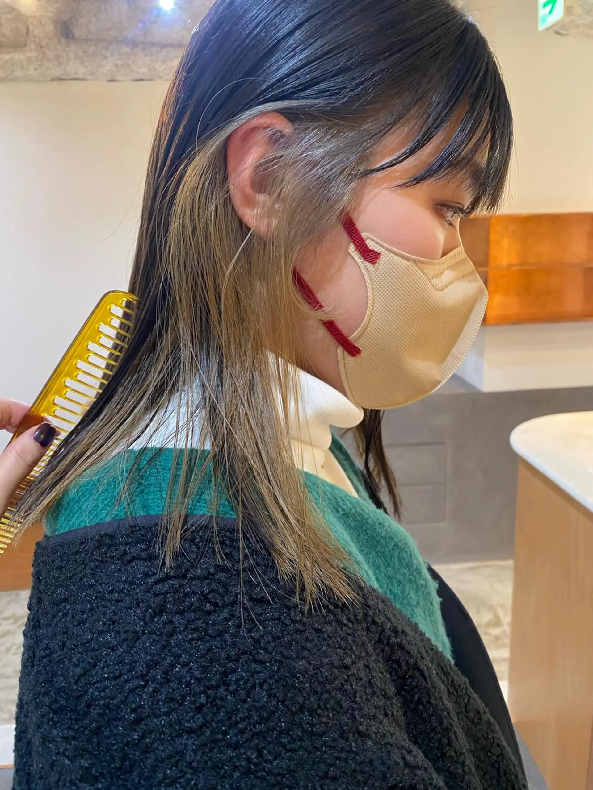 ミディアム カラー ベージュカラー ブリーチ 砂原 ひよりのヘアスタイル