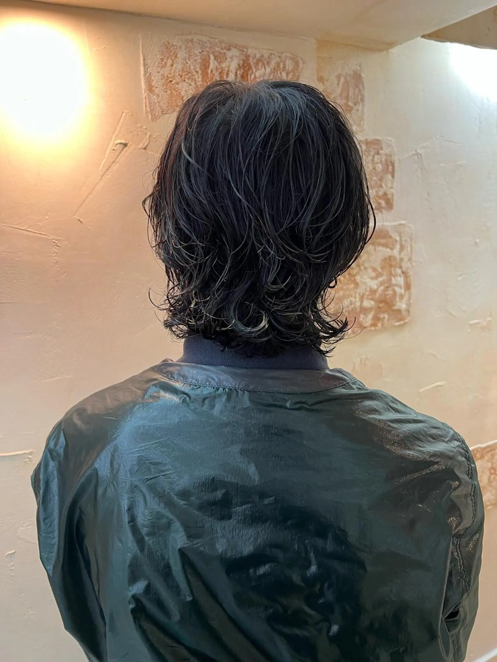 ミディアム パーマ メンズ 退色まで透明感ある ダブルカラー/リクのヘアスタイル