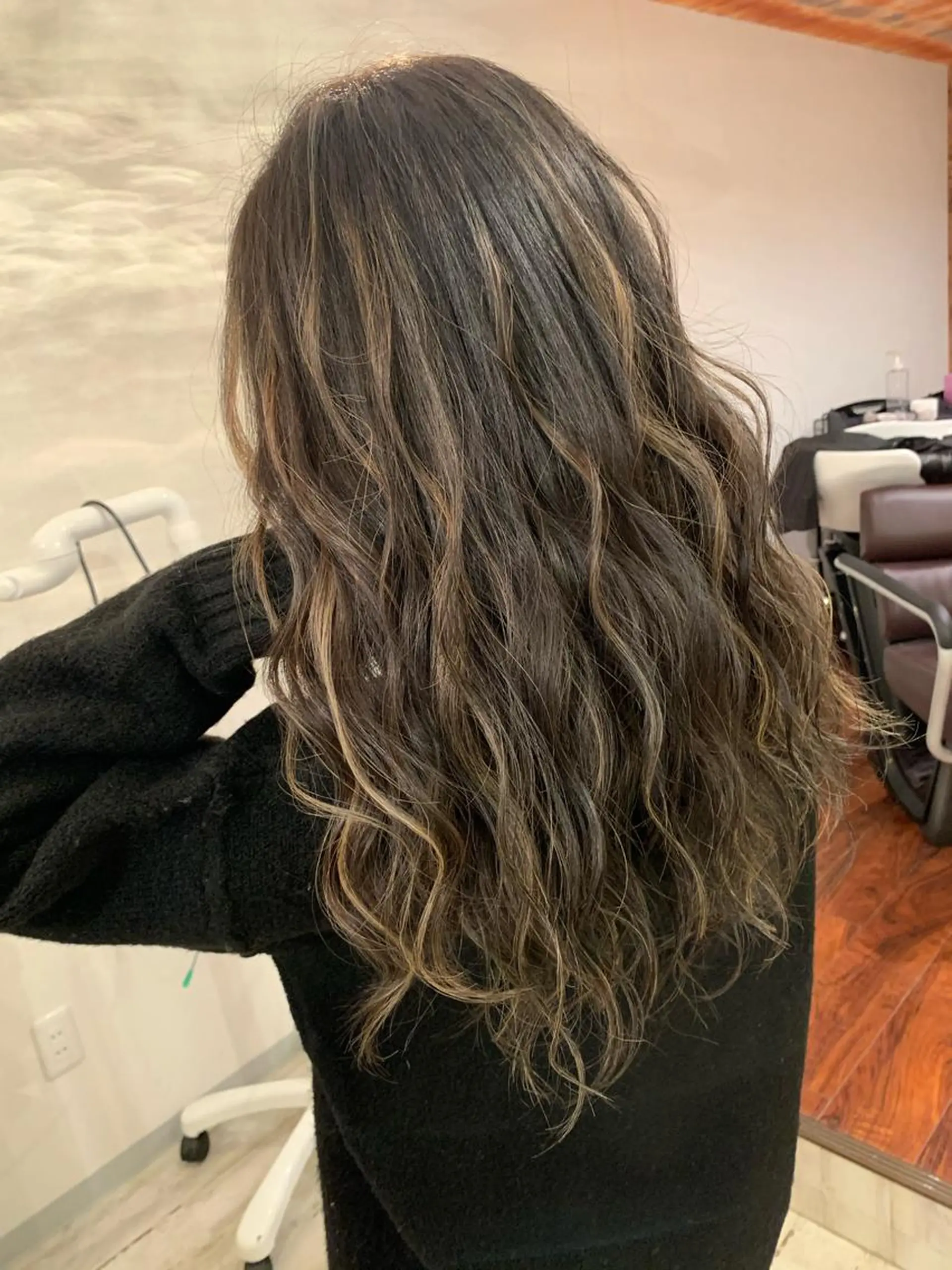 ロング 3Dハイライト ハイライト Welila by haku所属・yoshihara yuukiのヘアスタイル