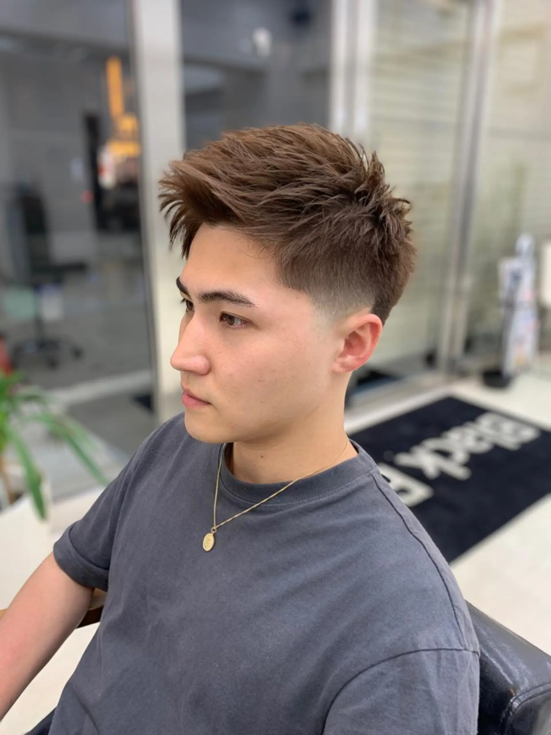 ショート カラー 嶋 悠哉のヘアスタイル