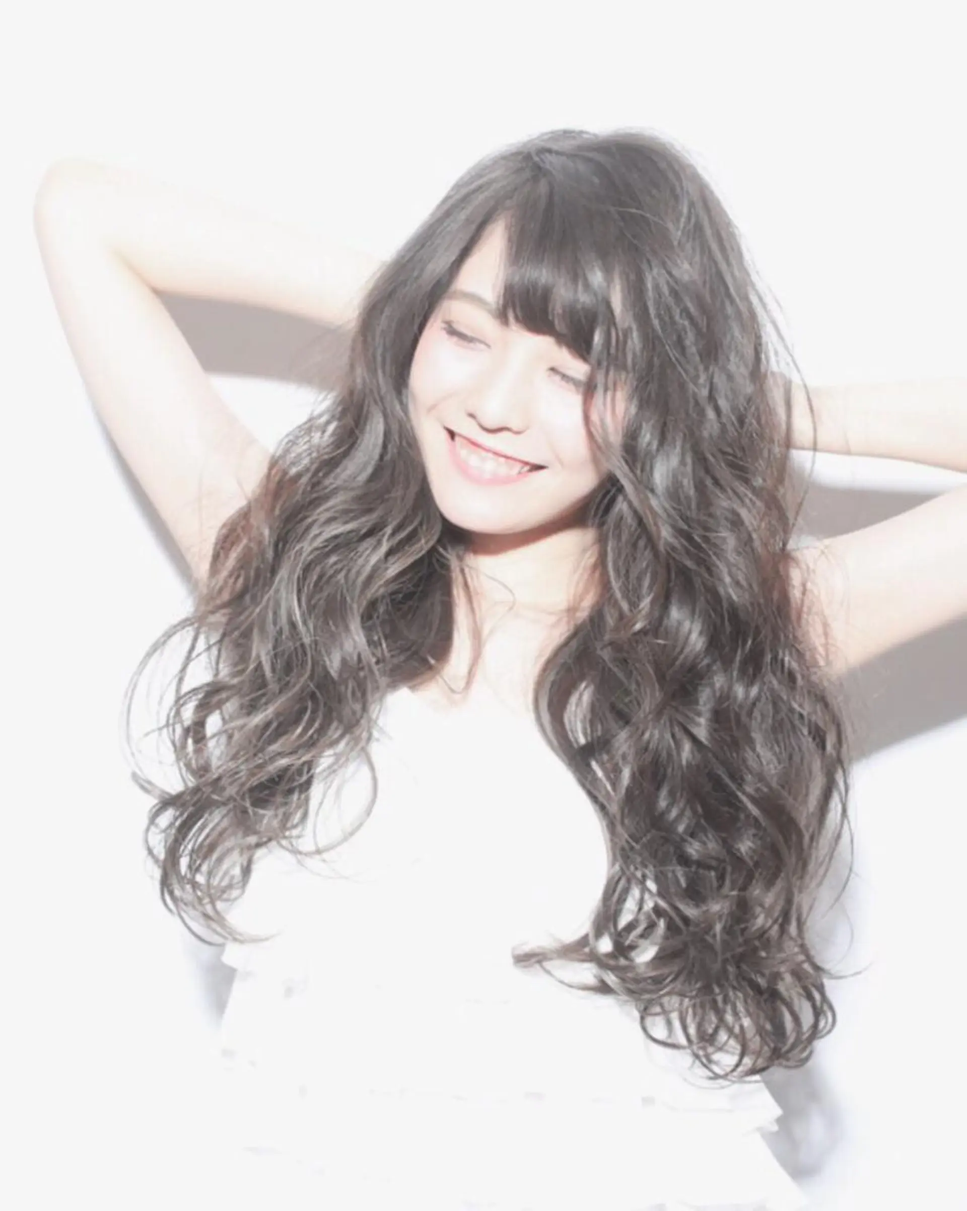 ロング アッシュ 外国人風カラー Eliss 堀江のヘアスタイル