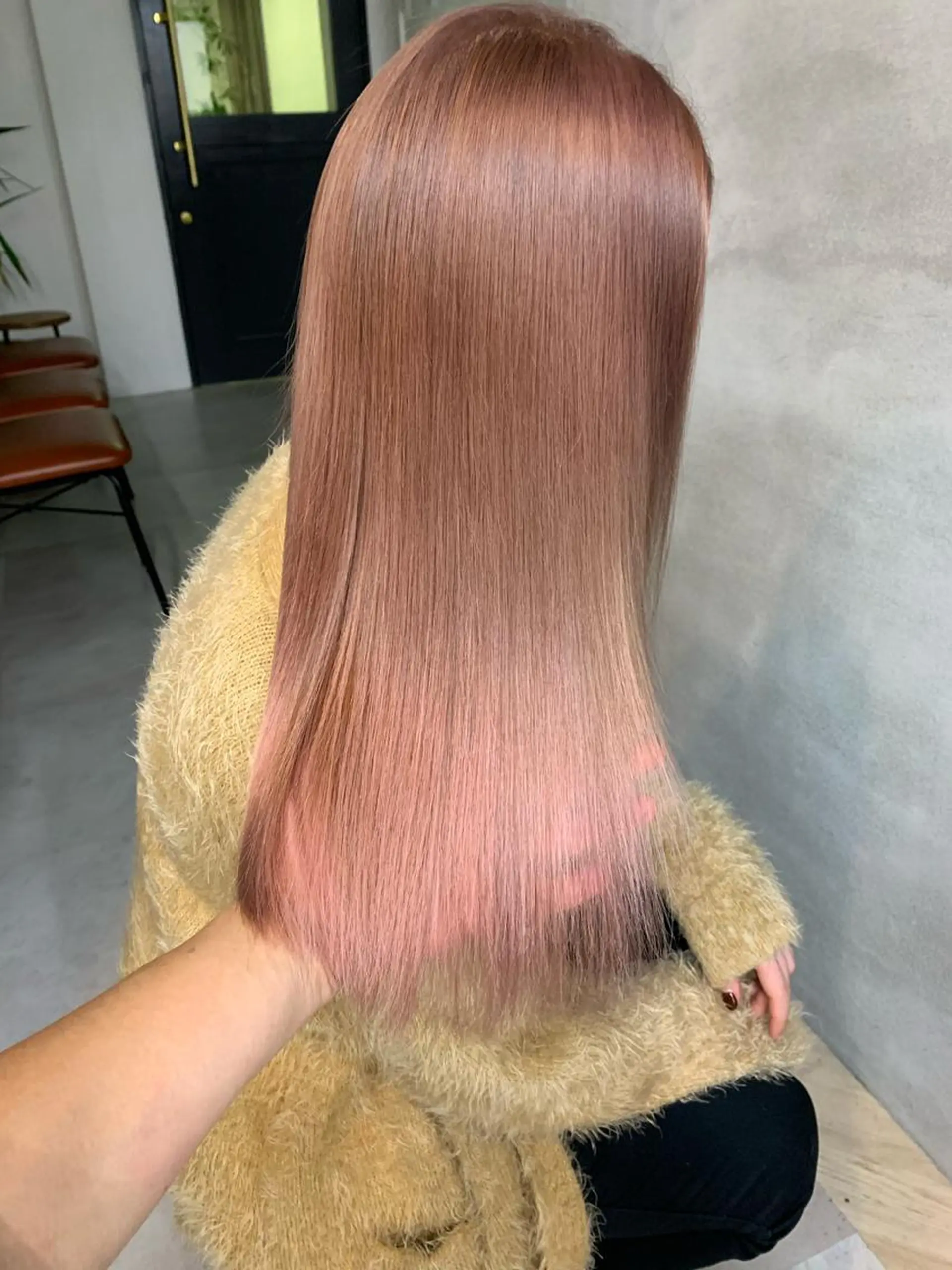 セミロング カラー ベージュカラー ブリーチ ダブルカラー ハイトーンカラー ピンクカラー ヘアカラー トリートメント 🌸MAYU🌸 ハイトーン➕レイヤーのヘアスタイル