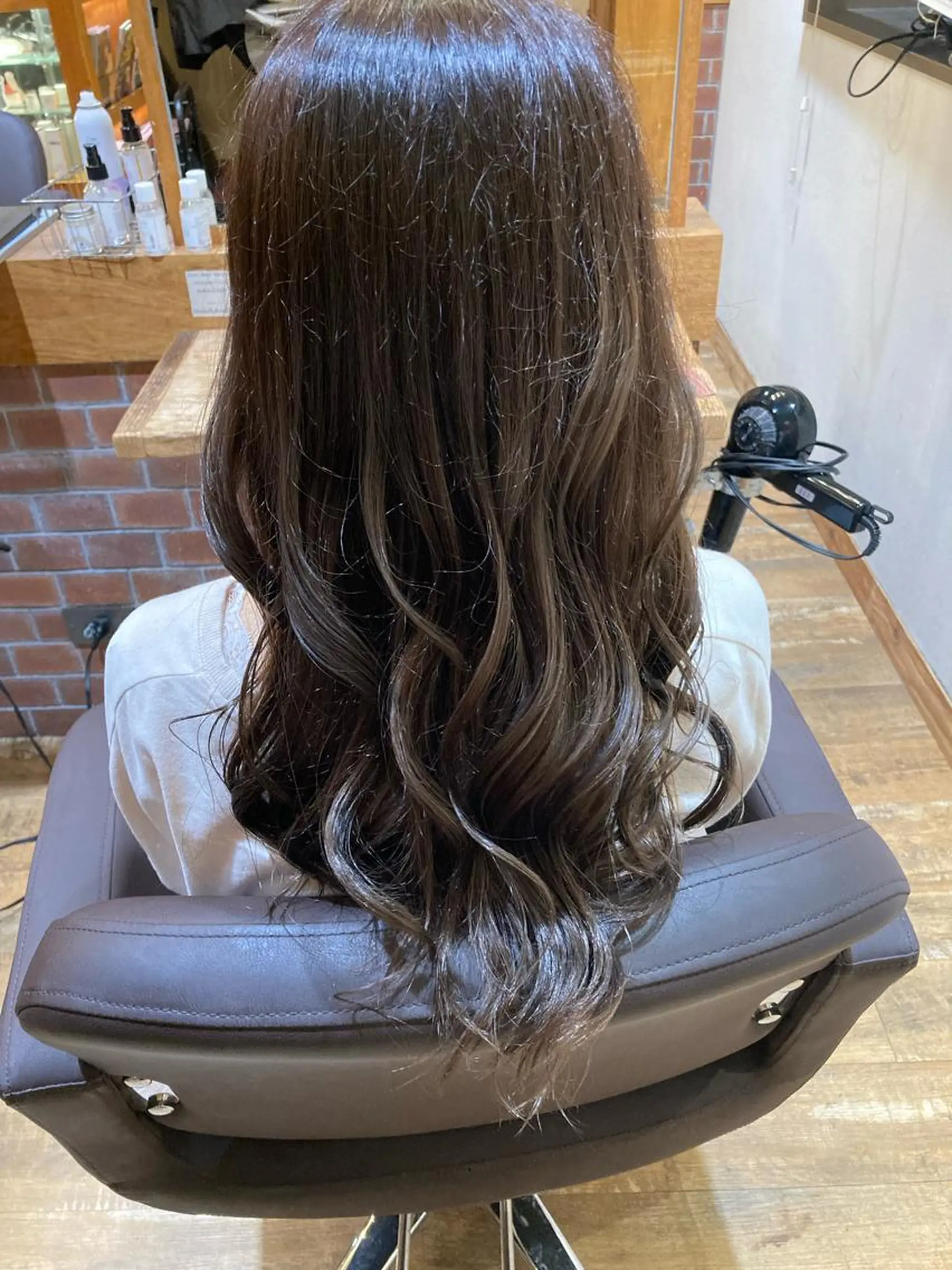 セミロング カット ヘアカラー 菊地 優斗のヘアスタイル