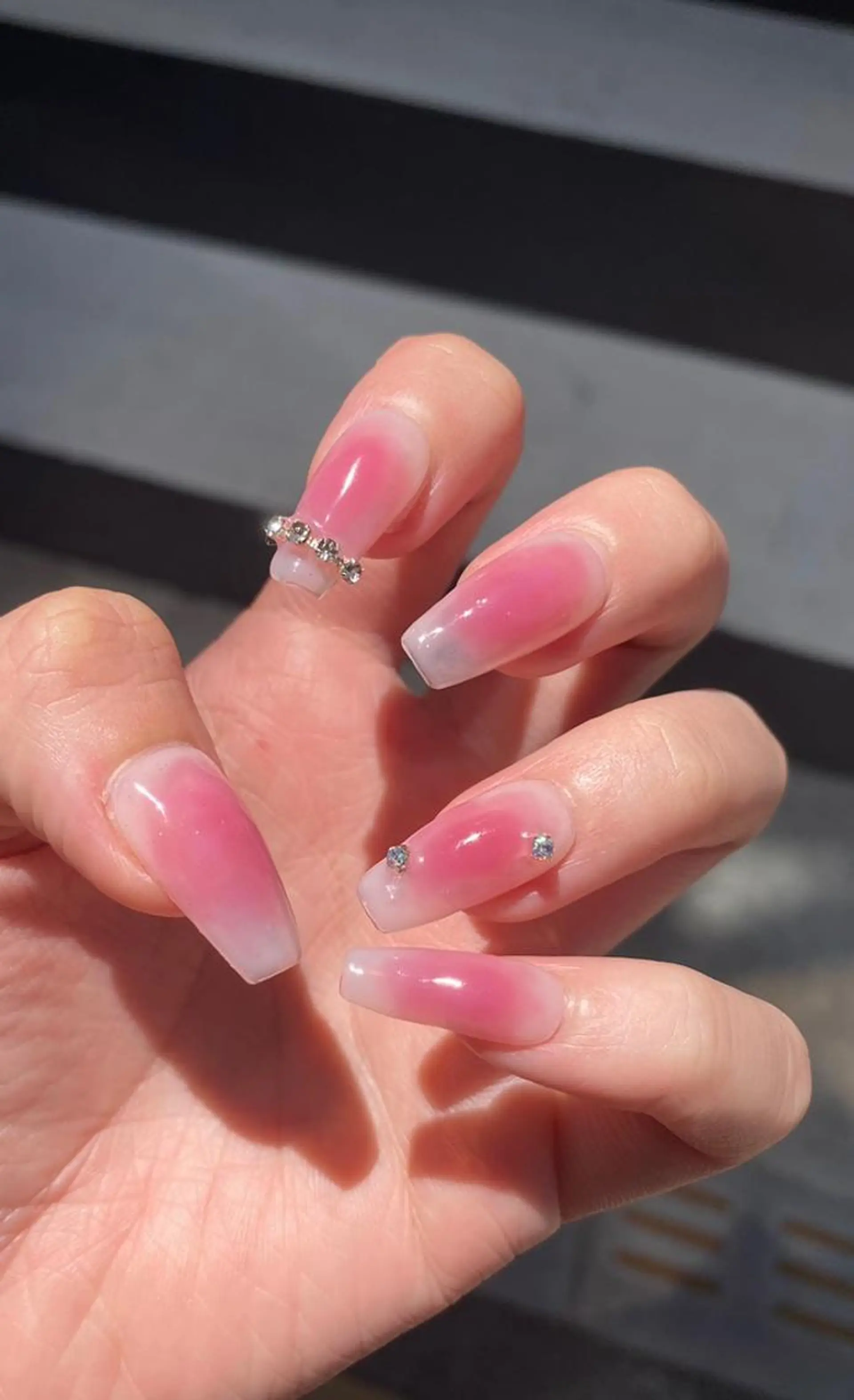 ネイル アートネイル チークネイル ワンカラーネイル ピンク Ru nail♡のネイルデザイン