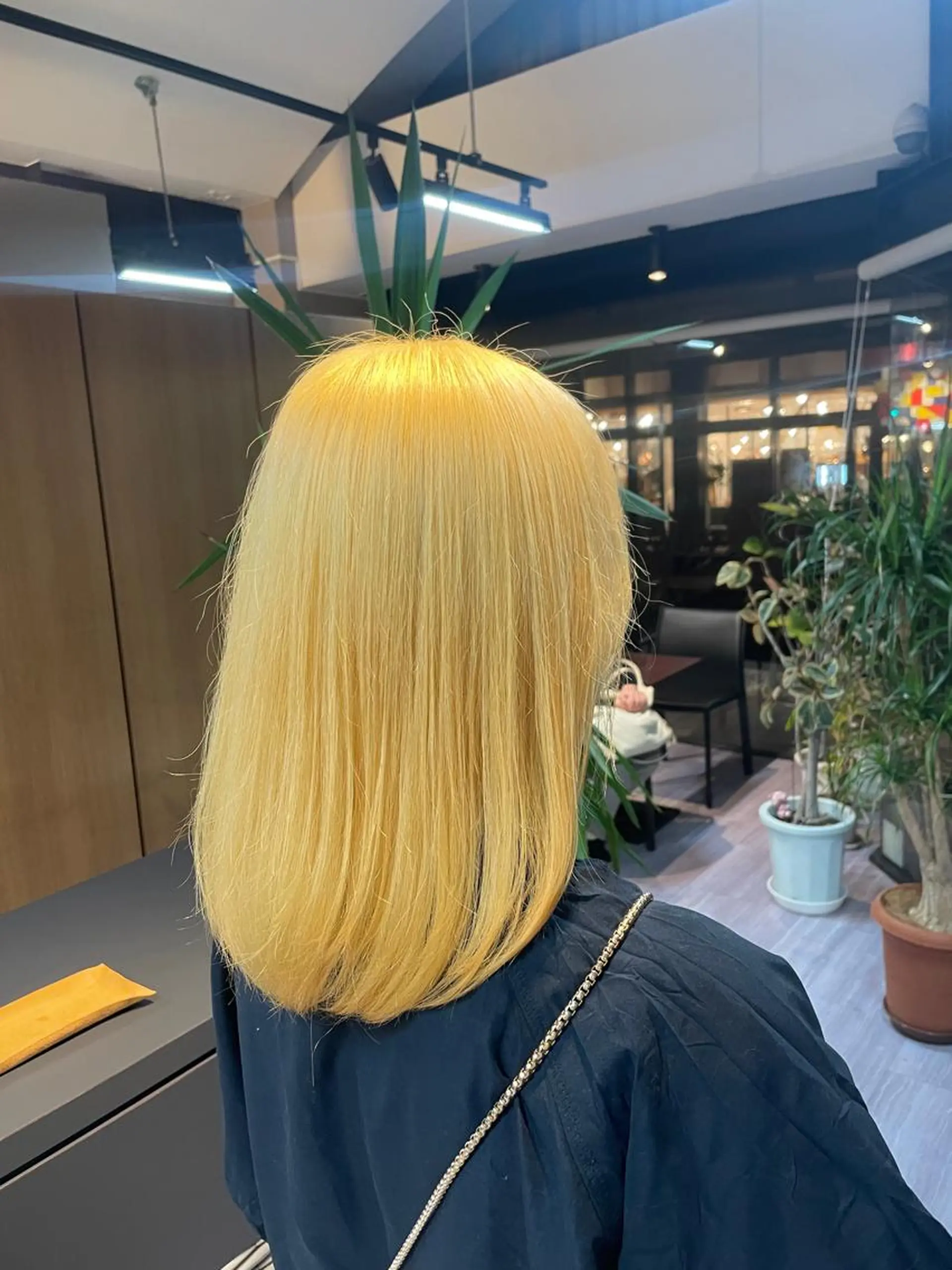 ミディアム マキノ キョウカのヘアスタイル