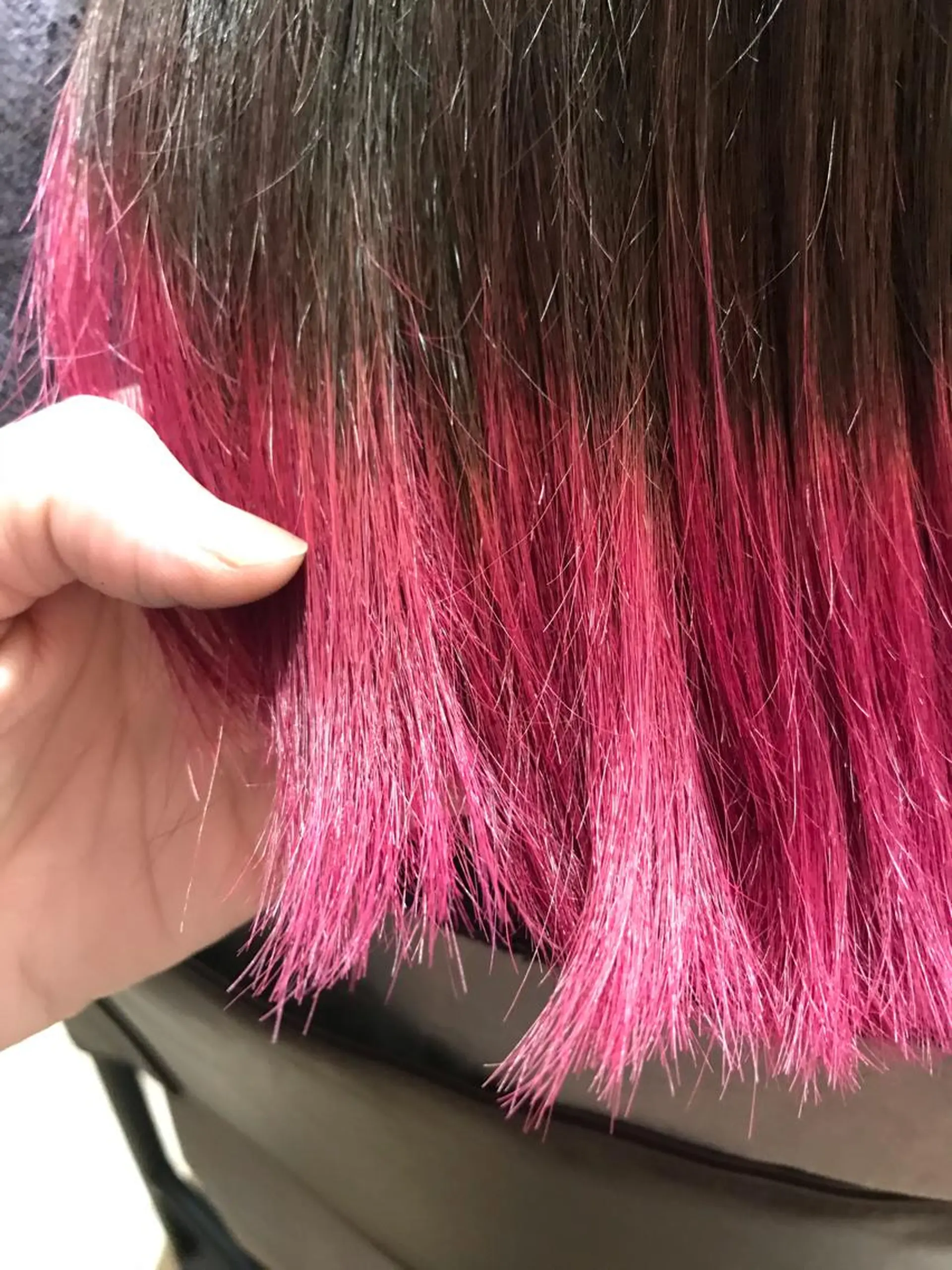 ミディアム カラー ピンクカラー ヘアーレナータ所属・作並 美穂のヘアスタイル