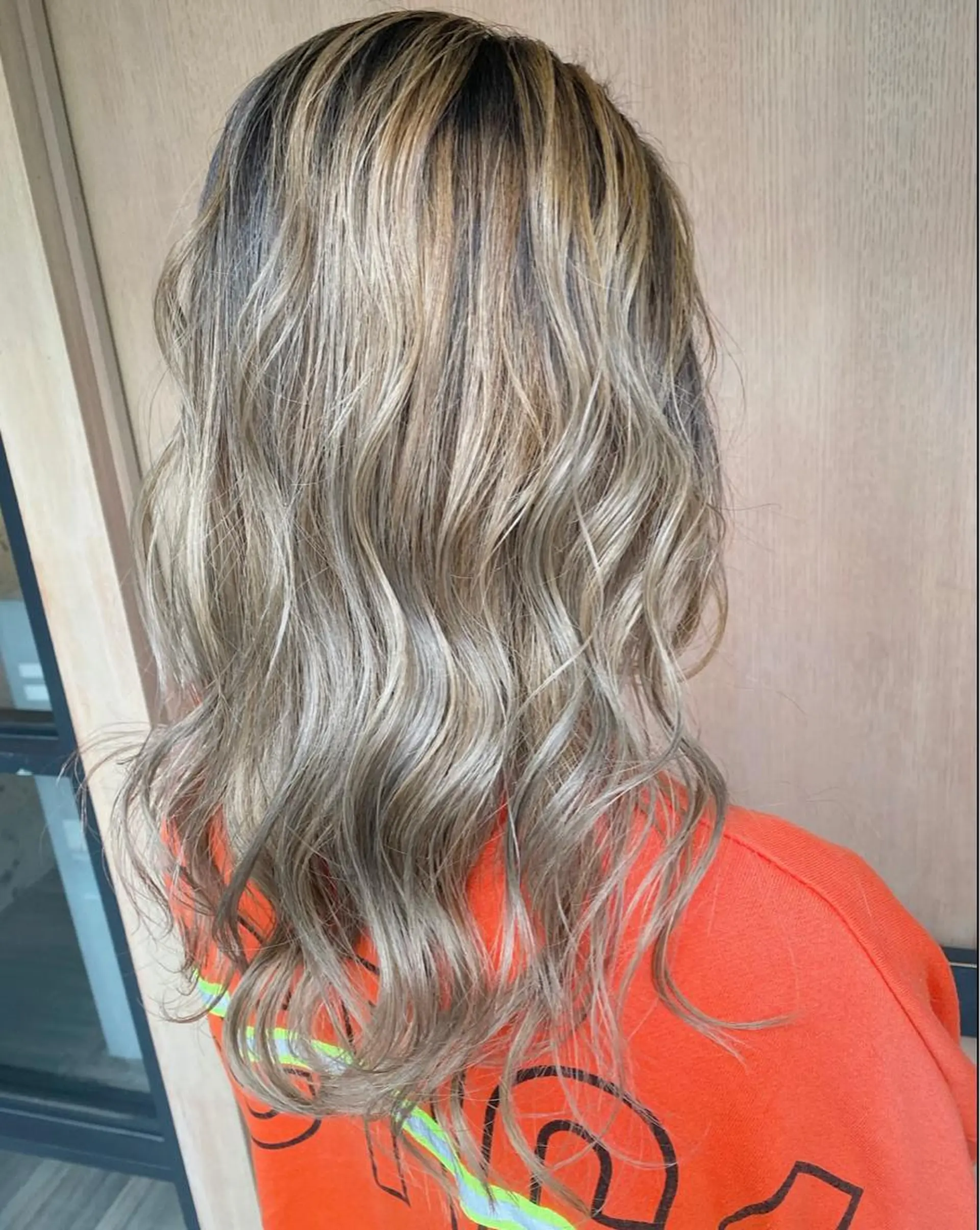 ロング ヘアカラー トリートメント sail hairのヘアスタイル
