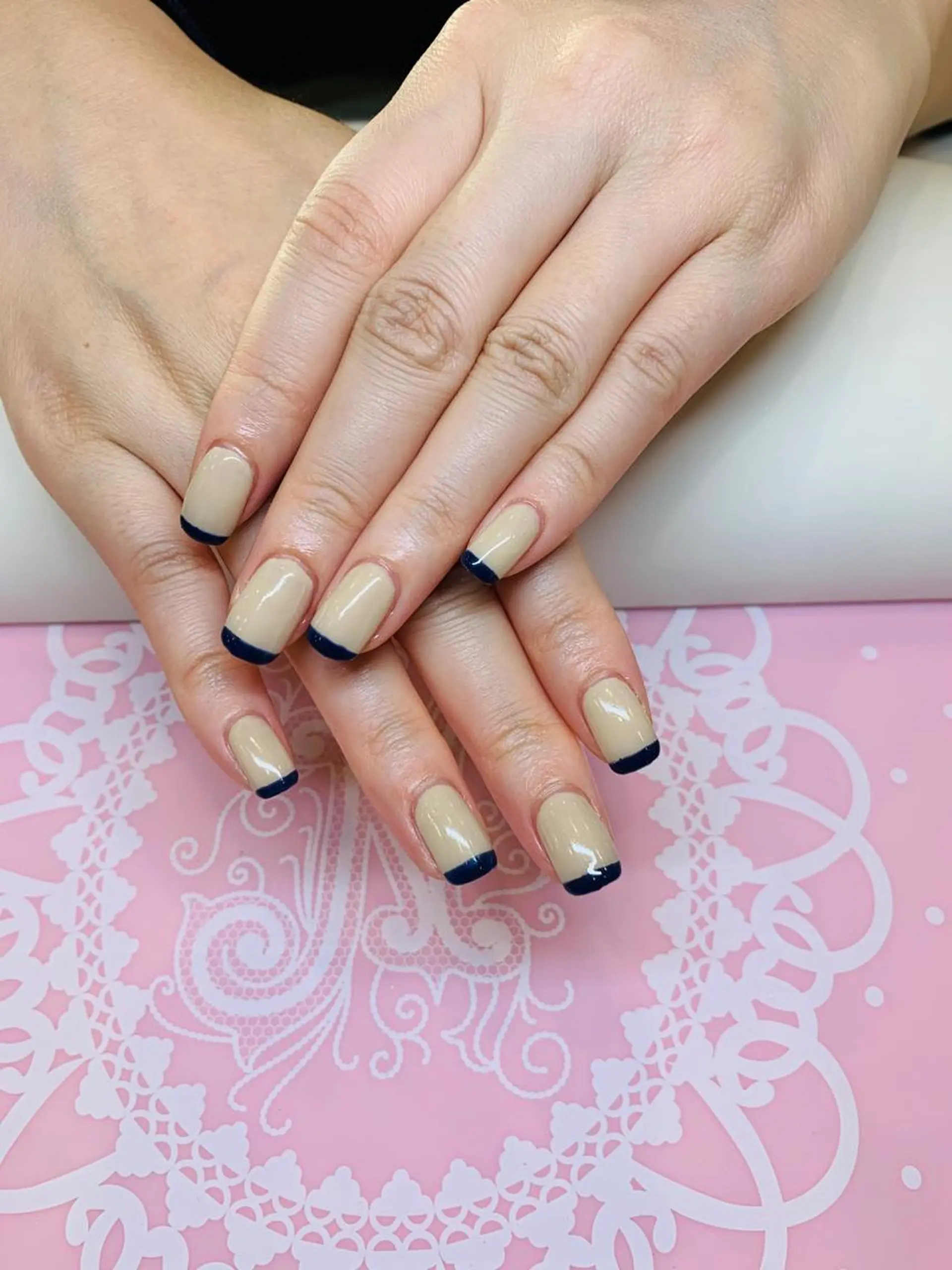 カラー ネイル フレンチネイル Ui_Amor (パラジェル)のネイルデザイン