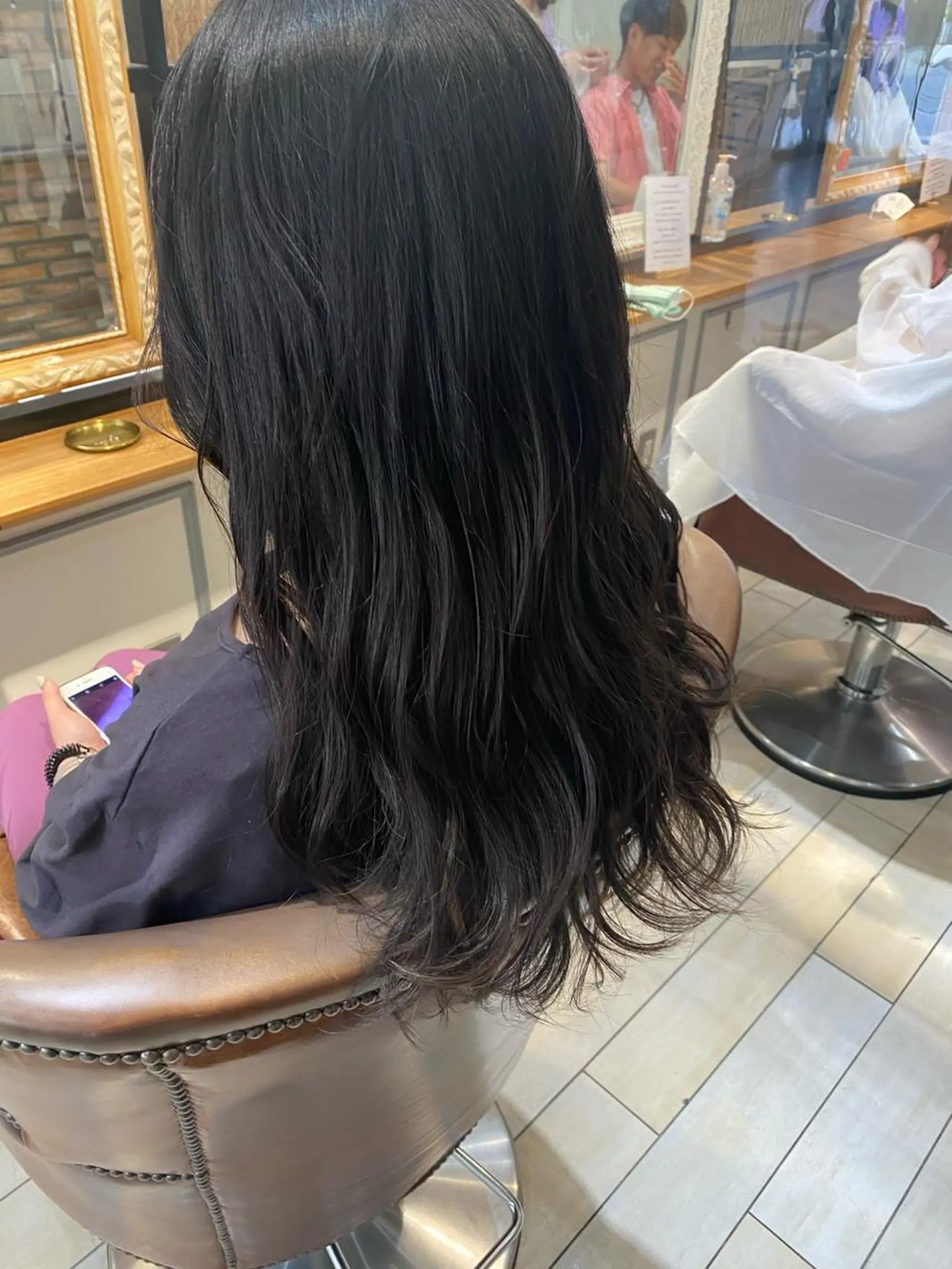 ロング カラー ブリーチ ダークグレー ハイライトカラー オレンジ ハイライト ✳︎SERA✳︎ 平日のみご案内のマツエク・マツパデザイン