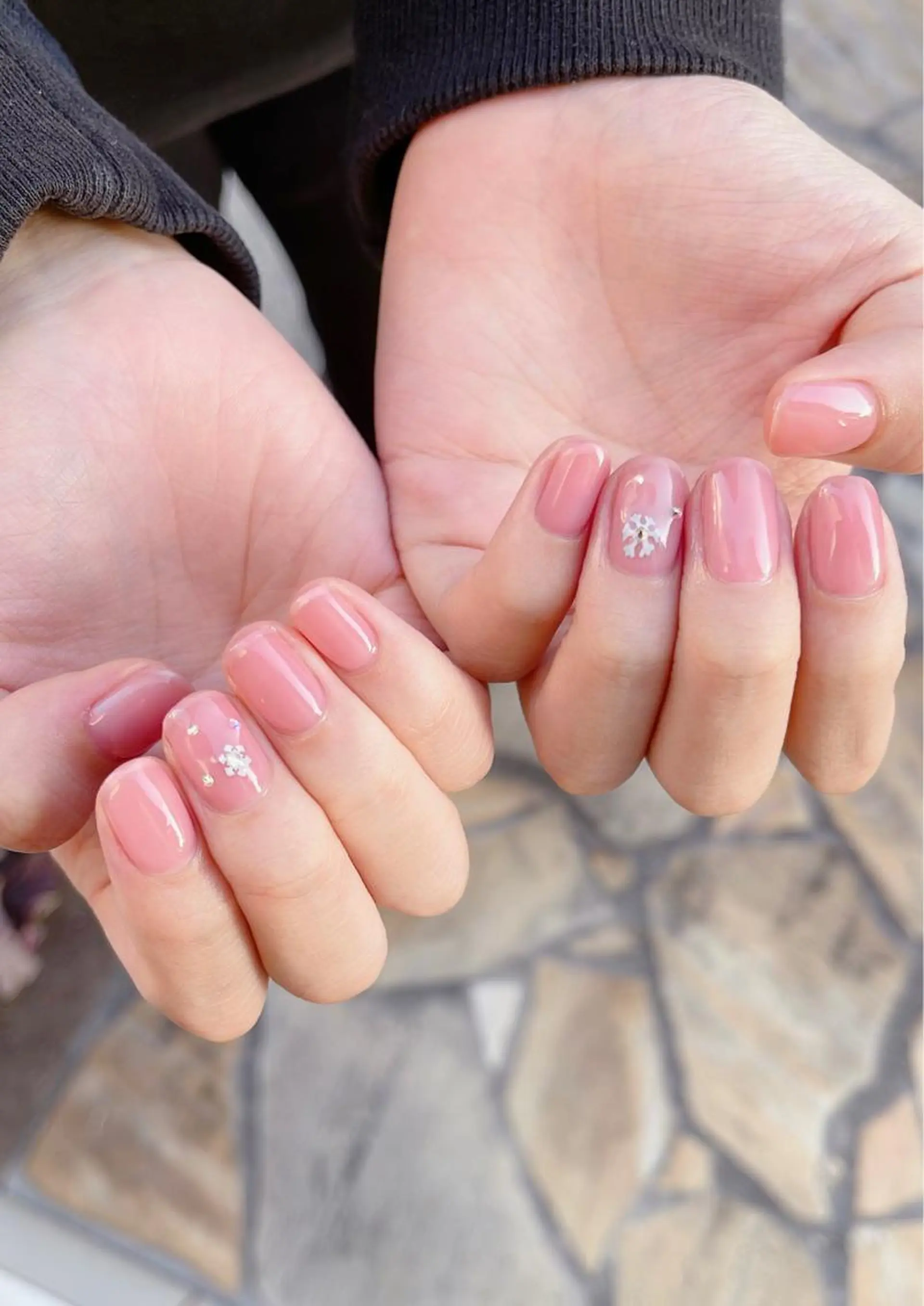 ミディアム めぐみのネイルサロン スタッフ練習のネイルデザイン