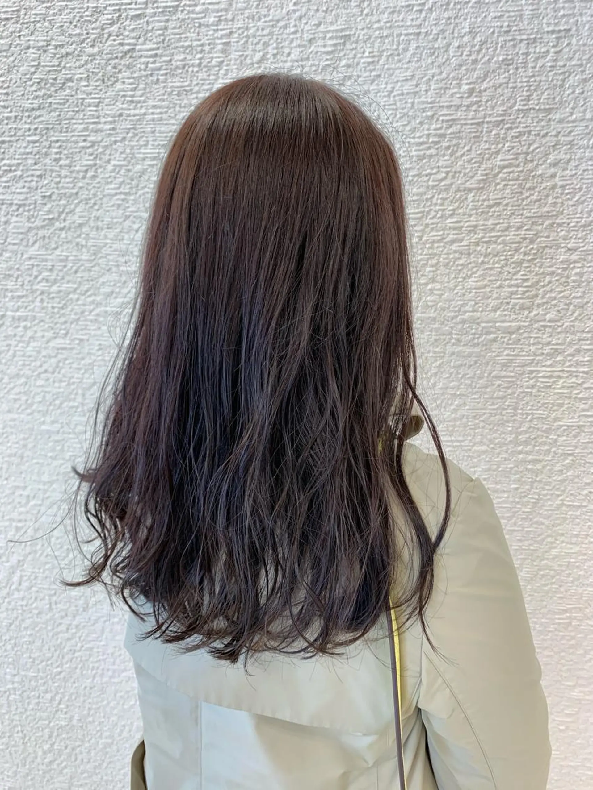ロング カラー ベージュカラー ラベンダーカラー ラベンダーベージュ ヘアカラー トリートメント 顔まわりカット✄ ベージュカラー🧸のヘアスタイル