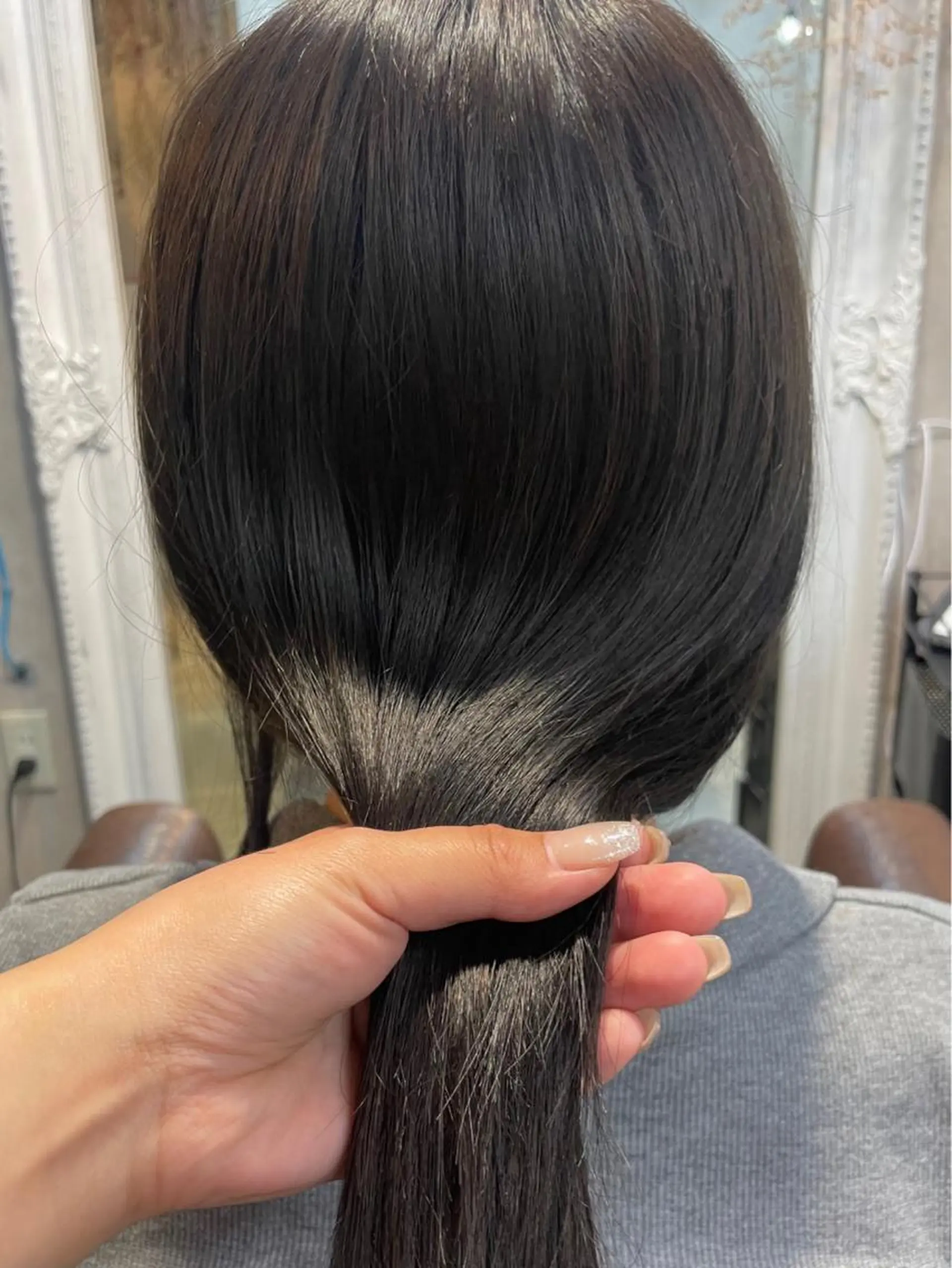 ロング カラー 【aini天王寺】 𝐚𝐢𝐫𝐢✂︎のヘアスタイル