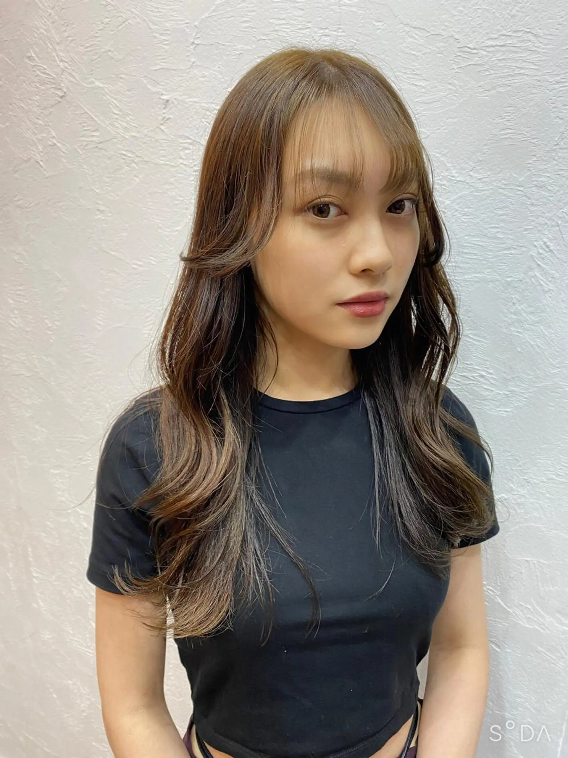 ロング カラー ベージュカラー ミルクティーベージュ 韓国風ヘア 縮毛矯正 トリートメント 中田 敏明のヘアスタイル