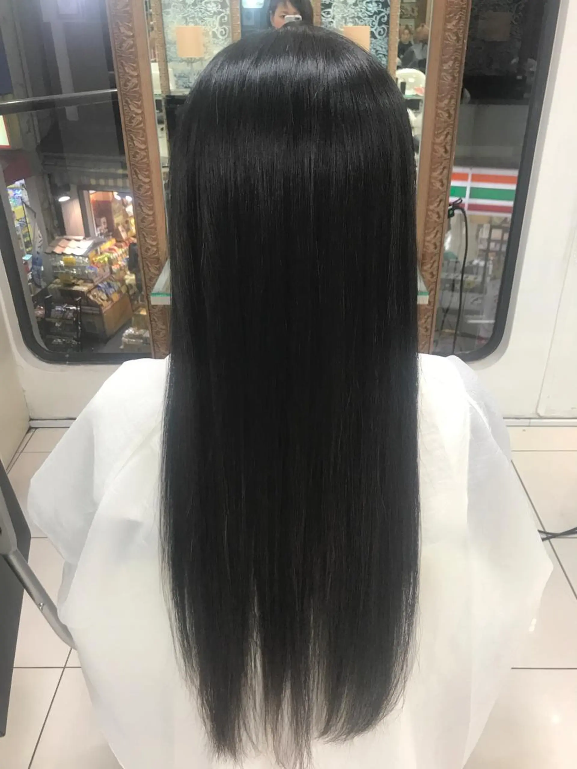 ロング パーマ 縮毛矯正 トリートメント 米良 志織のヘアスタイル