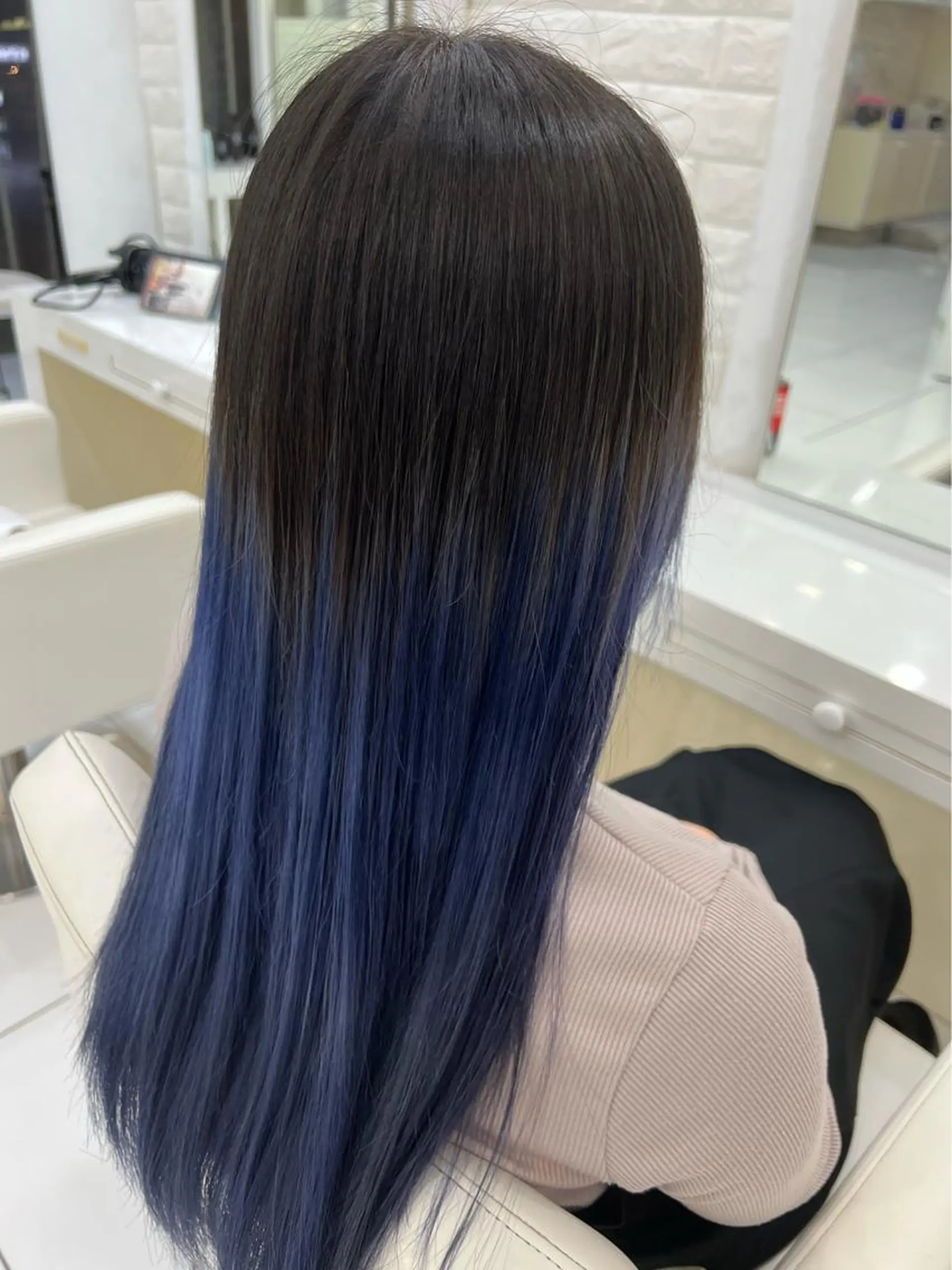 ロング カラー ブルーカラー ブルーラベンダー グラデーションカラー ラベンダーカラー シルバー 🫧髪質改善 縮毛矯正特化🫧中西のヘアスタイル