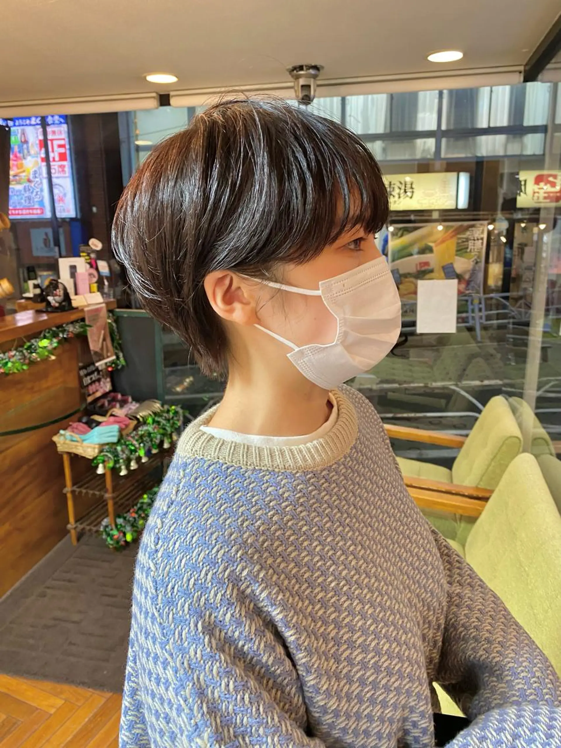 ショート カラー ハンサムショート ショートヘア カット ヘアカラー トリートメント ボブ/縮毛矯正/ レイヤー/塚田のヘアスタイル