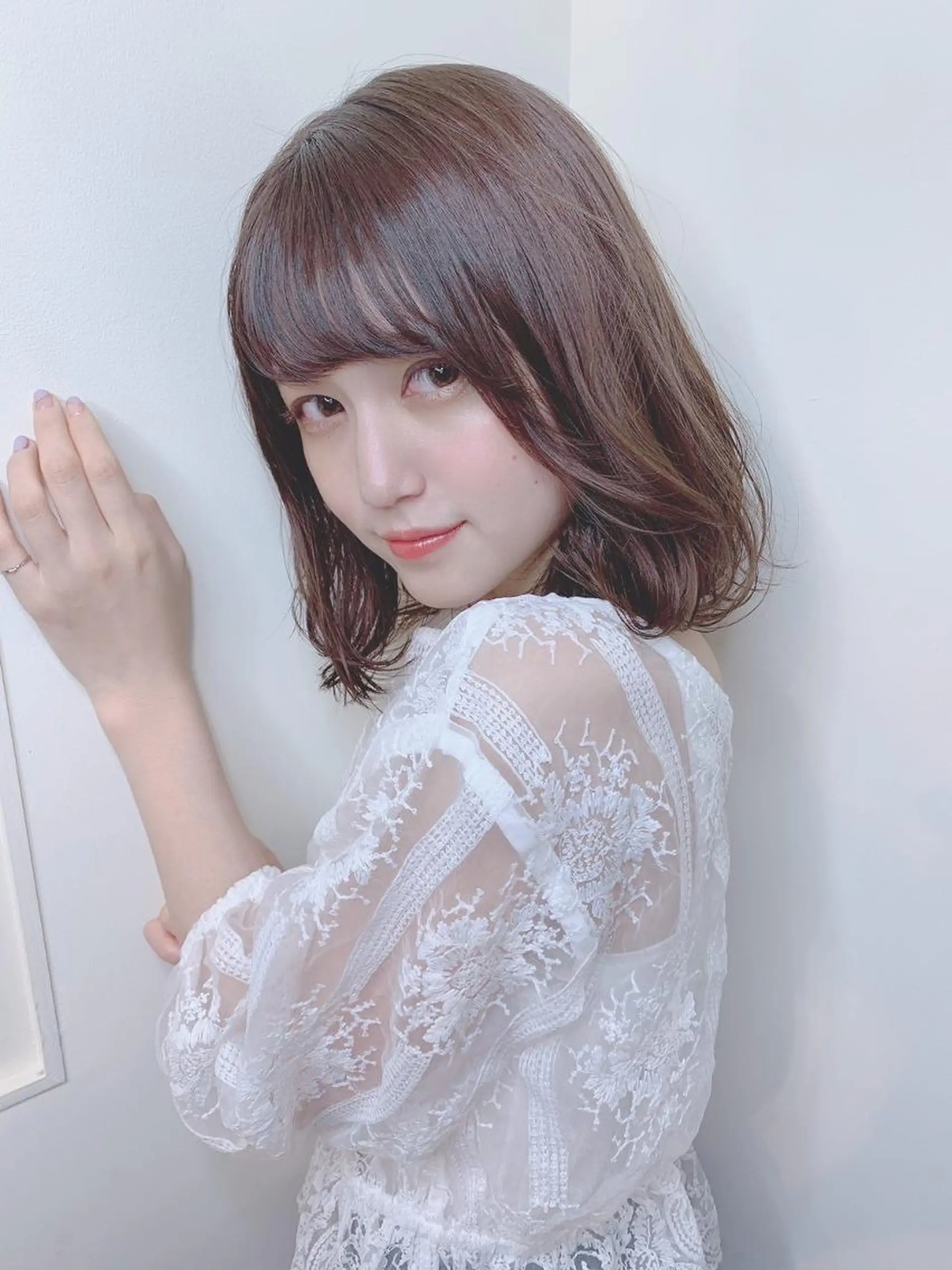 ミディアム カラー パーマ ヘアアレンジ カット ヘアカラー トリートメント 公式 Ease by amble luxeのヘアスタイル