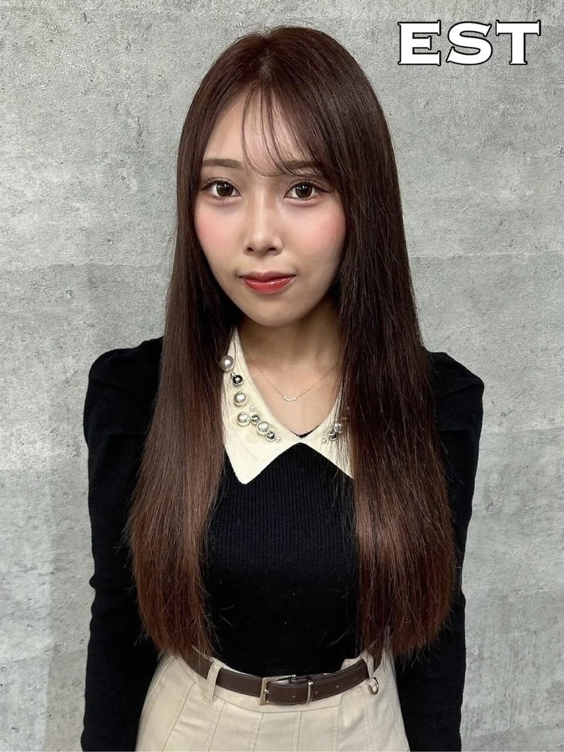 カラー ロング ヘアアレンジ シールエクステ バレイヤージュ ベージュカラー 黒髪 ブリーチ MORI MARIKAのヘアスタイル