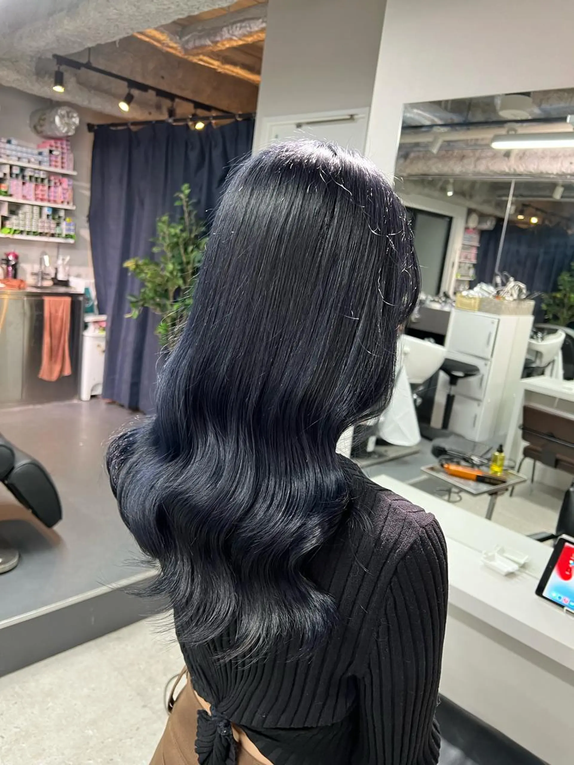 ミディアム カラー 韓国風ヘア sio.nail&eyebrow salon shimokitazawa2号店所属・nailist mana𖤐´-のネイルデザイン