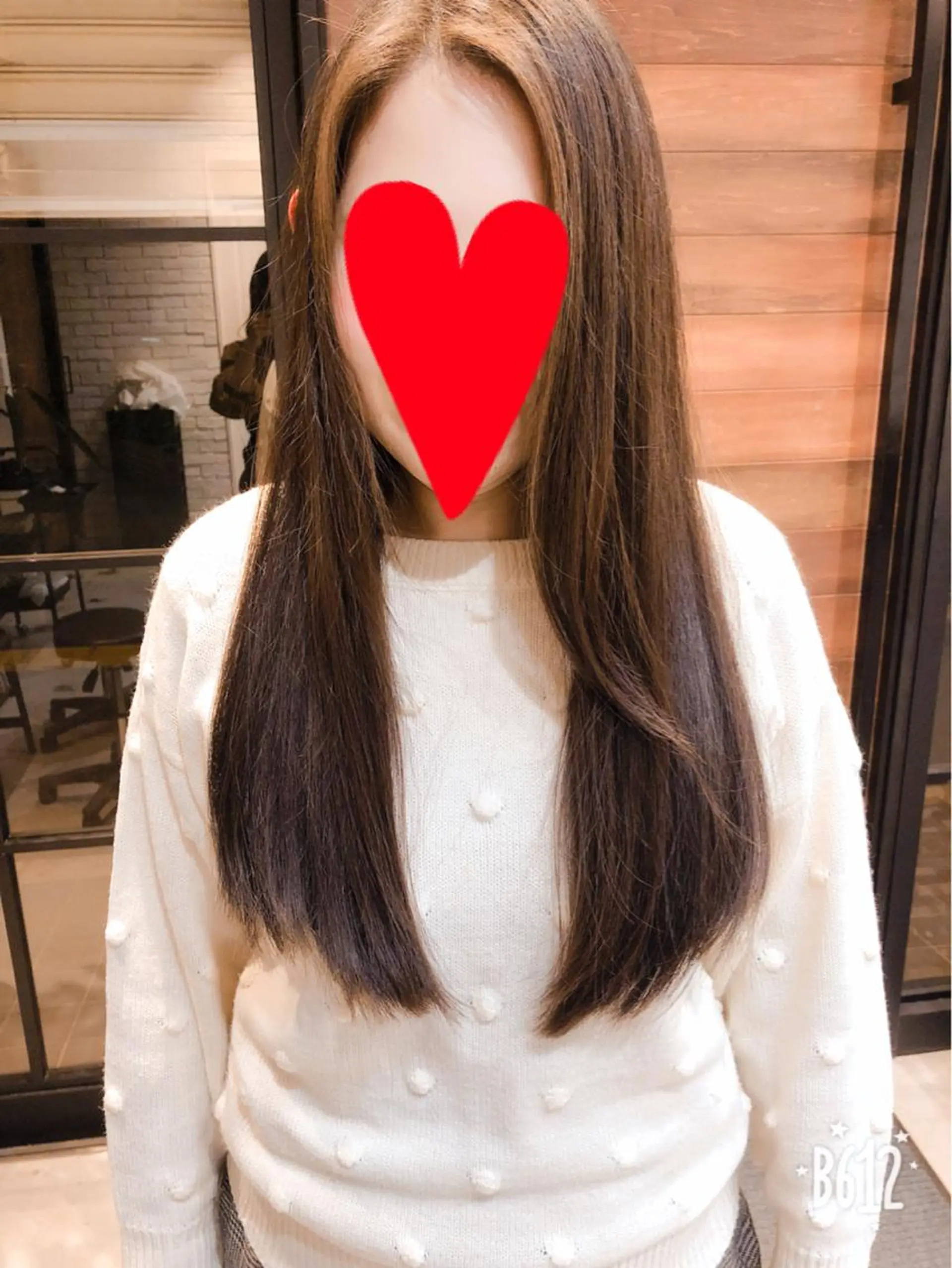 ロング kawamoto akaneのヘアスタイル