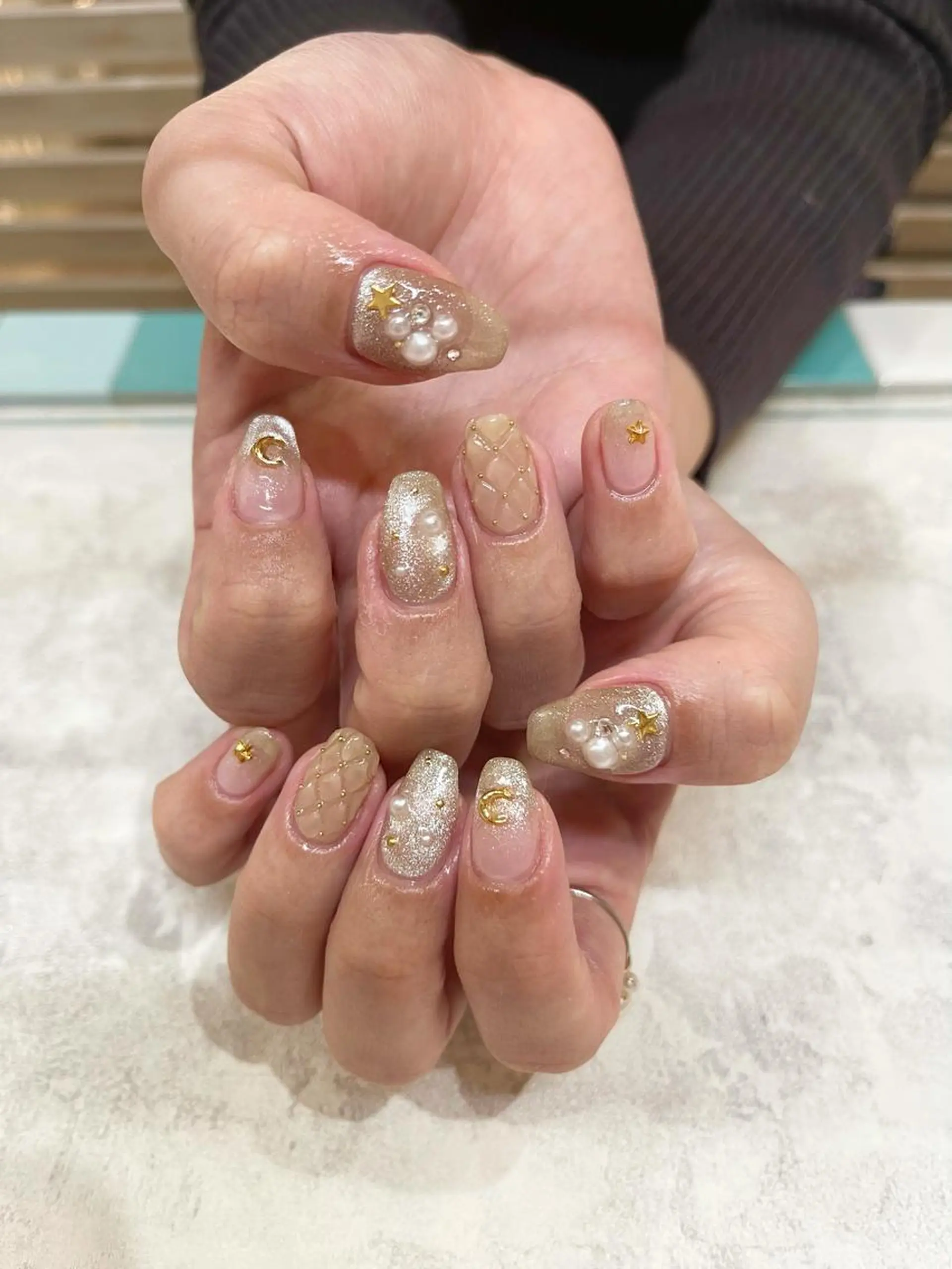 ネイル 高尾 梨花のネイルデザイン