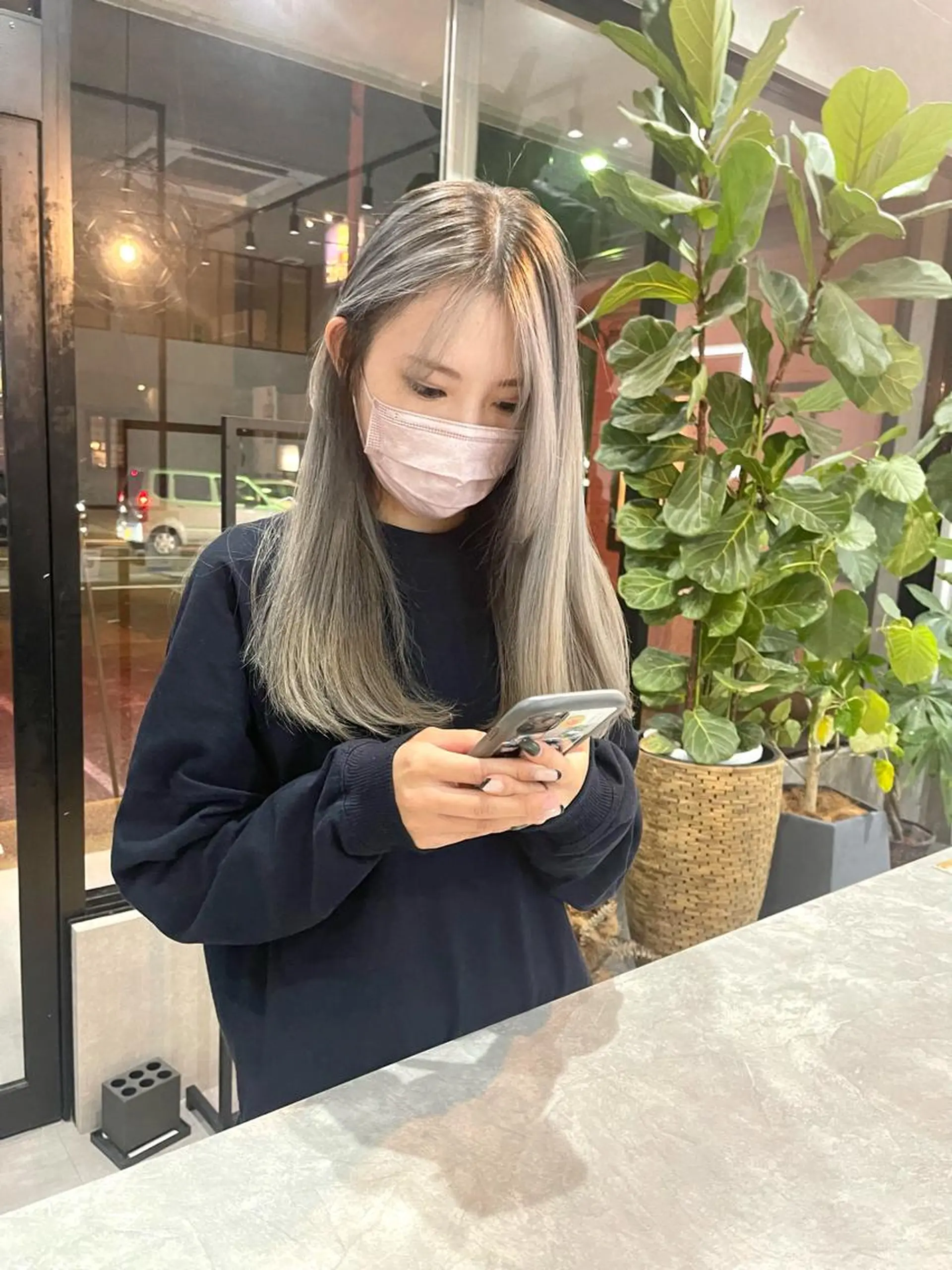 セミロング カラー カット ヘアカラー トリートメント 一ノ瀬 暁のヘアスタイル