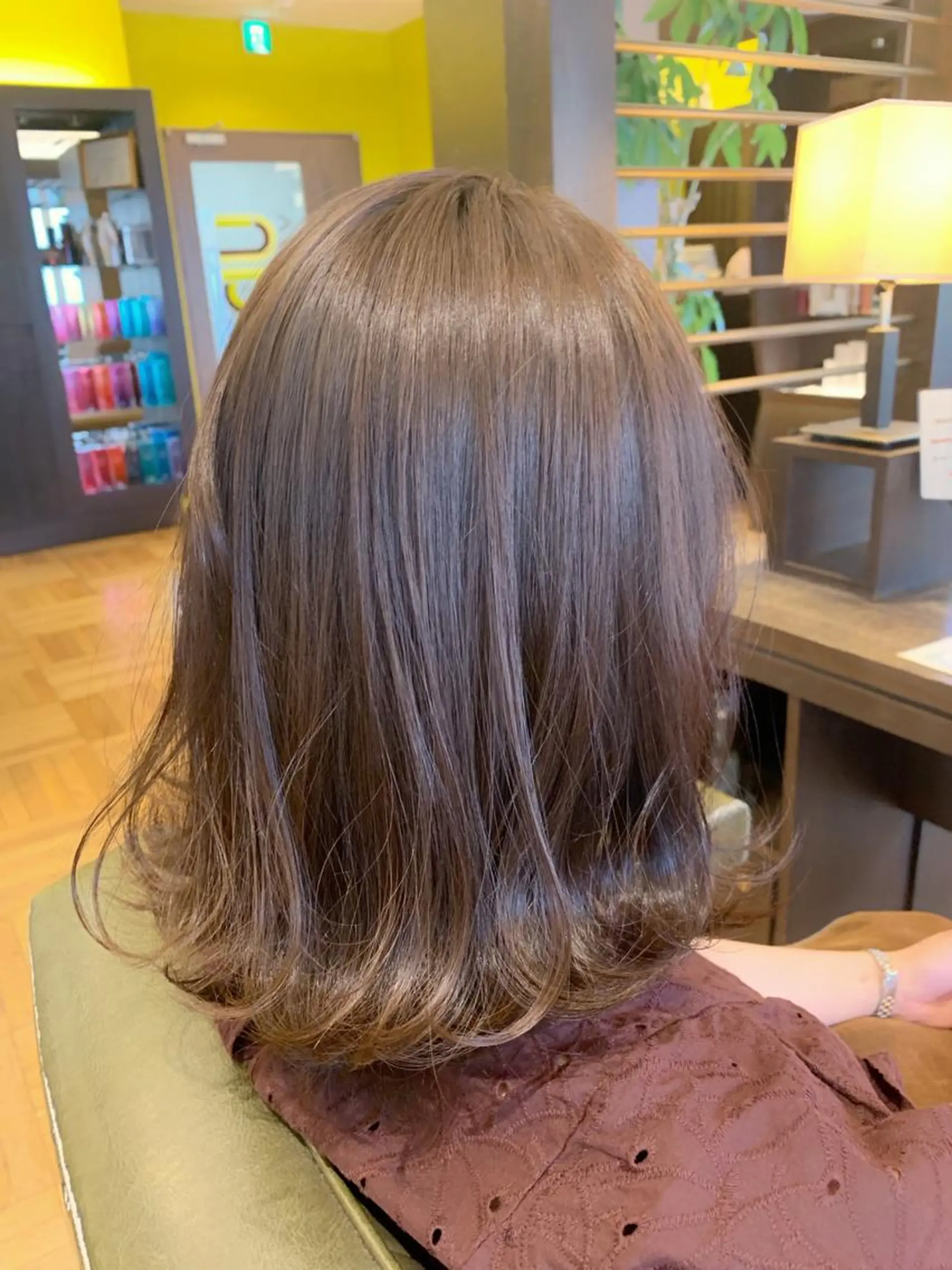 ミディアム 佐藤 ナルトのヘアスタイル