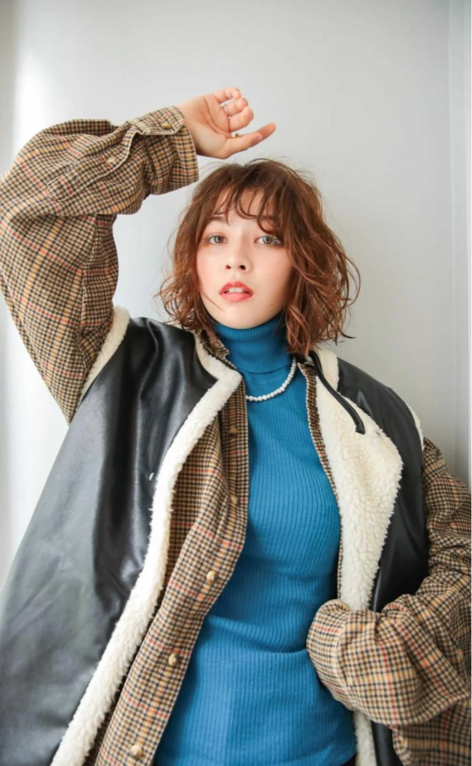 ミディアム ボブ ブリーチ/miinaのヘアスタイル