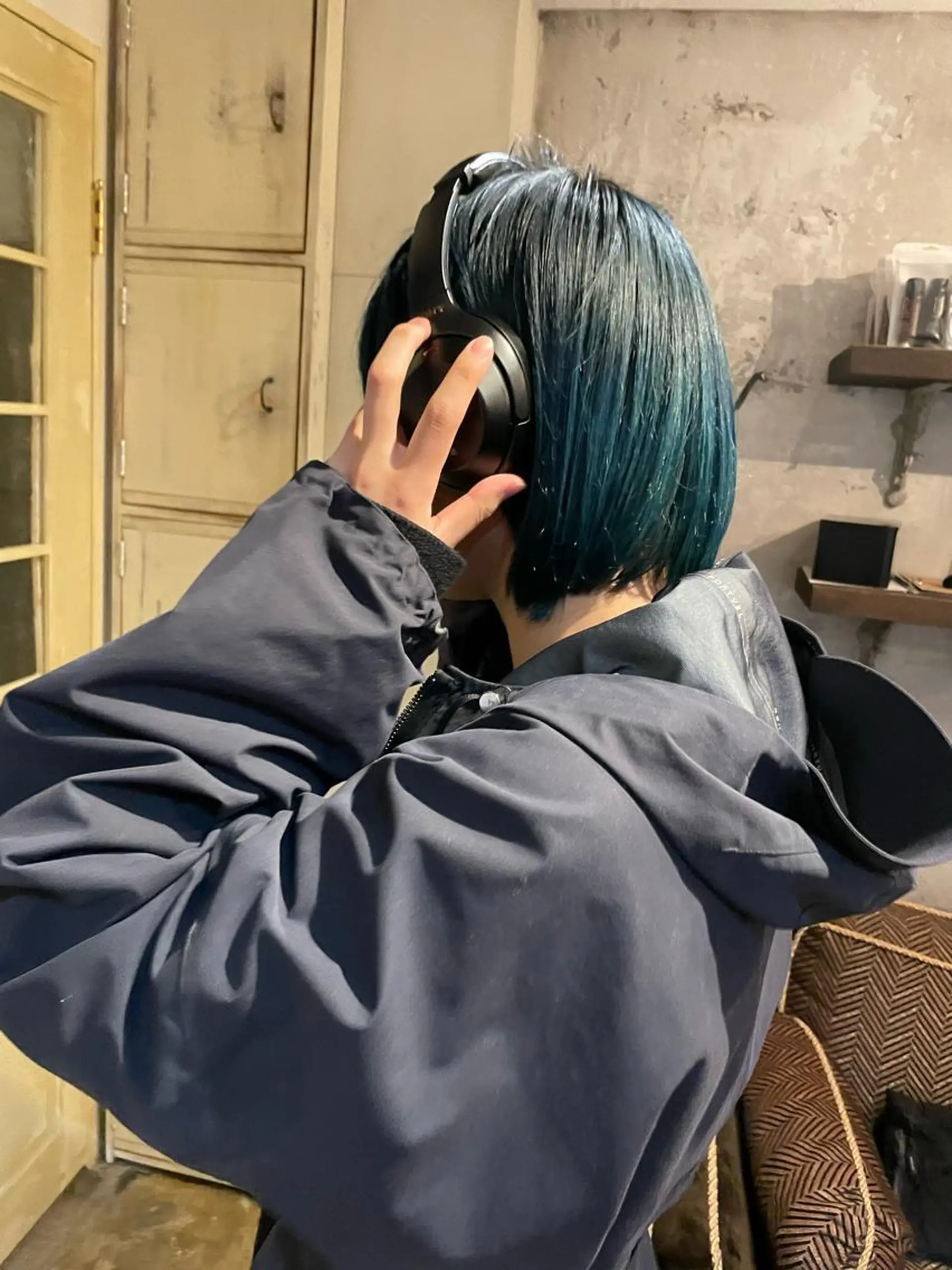 ミディアム カラー ブルーカラー グラデーションカラー ボブ 山本 優志のヘアスタイル