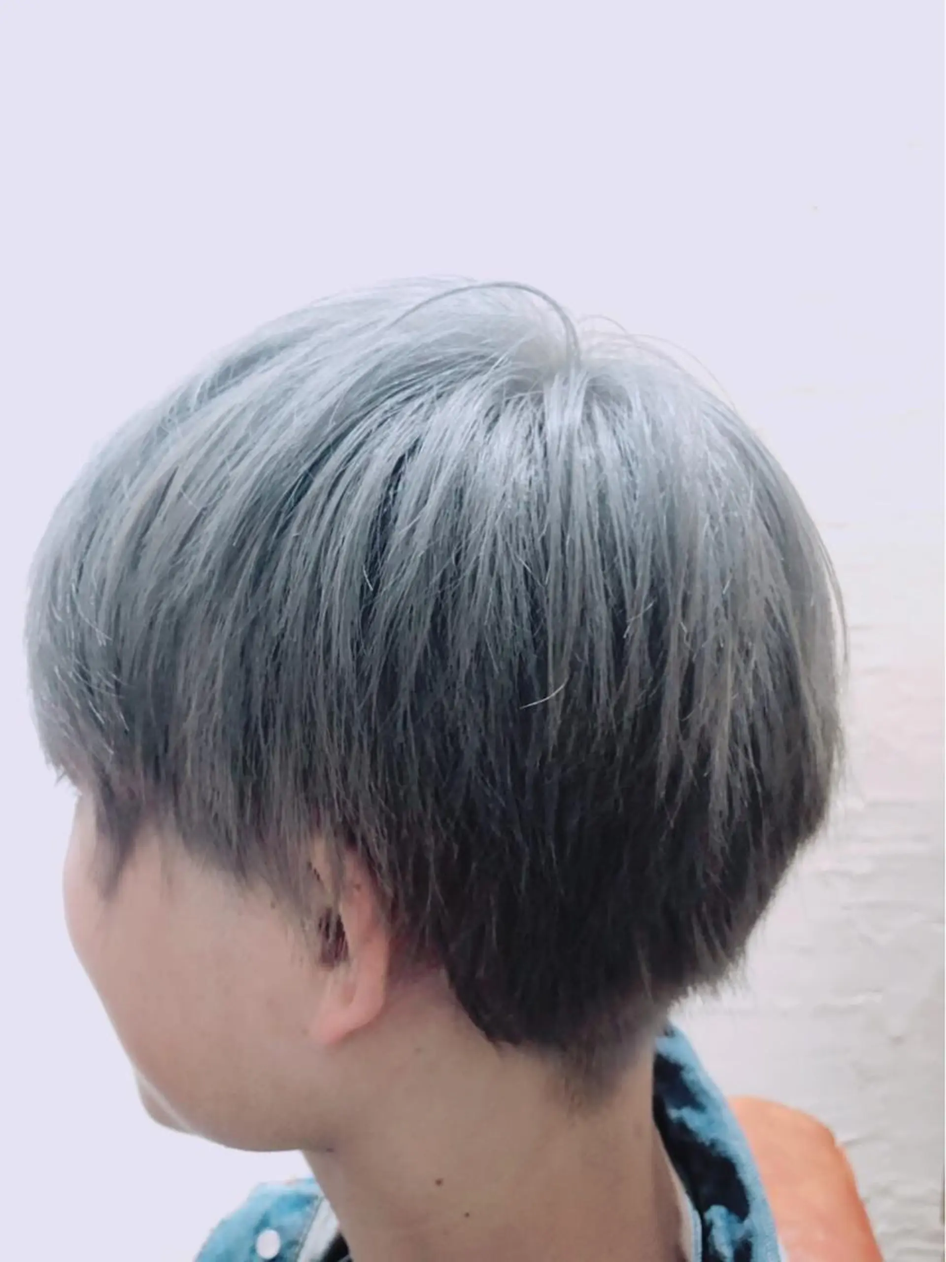 ショート アッシュ 菊池 幹のヘアスタイル