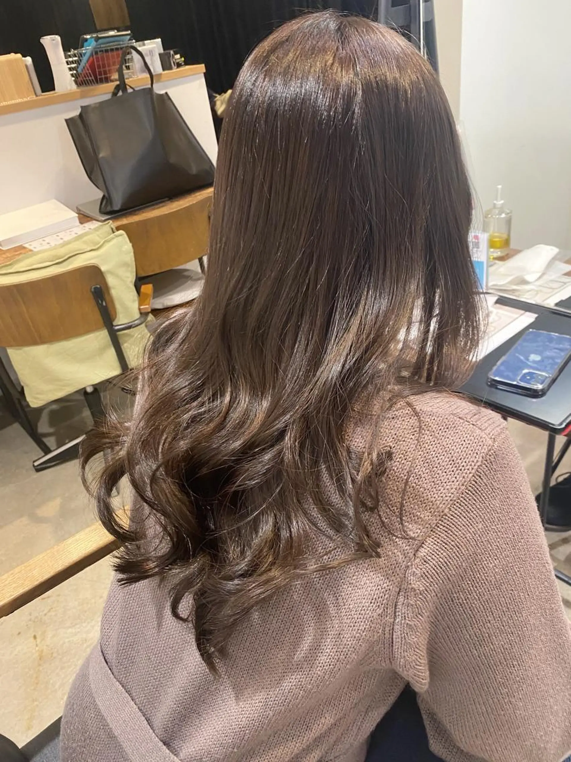 ロング カラー ブリーチ ダブルカラー グレージュ ブリーチなしカラー レイヤー/大人ボブ 渡邉【日吉美容室】のヘアスタイル