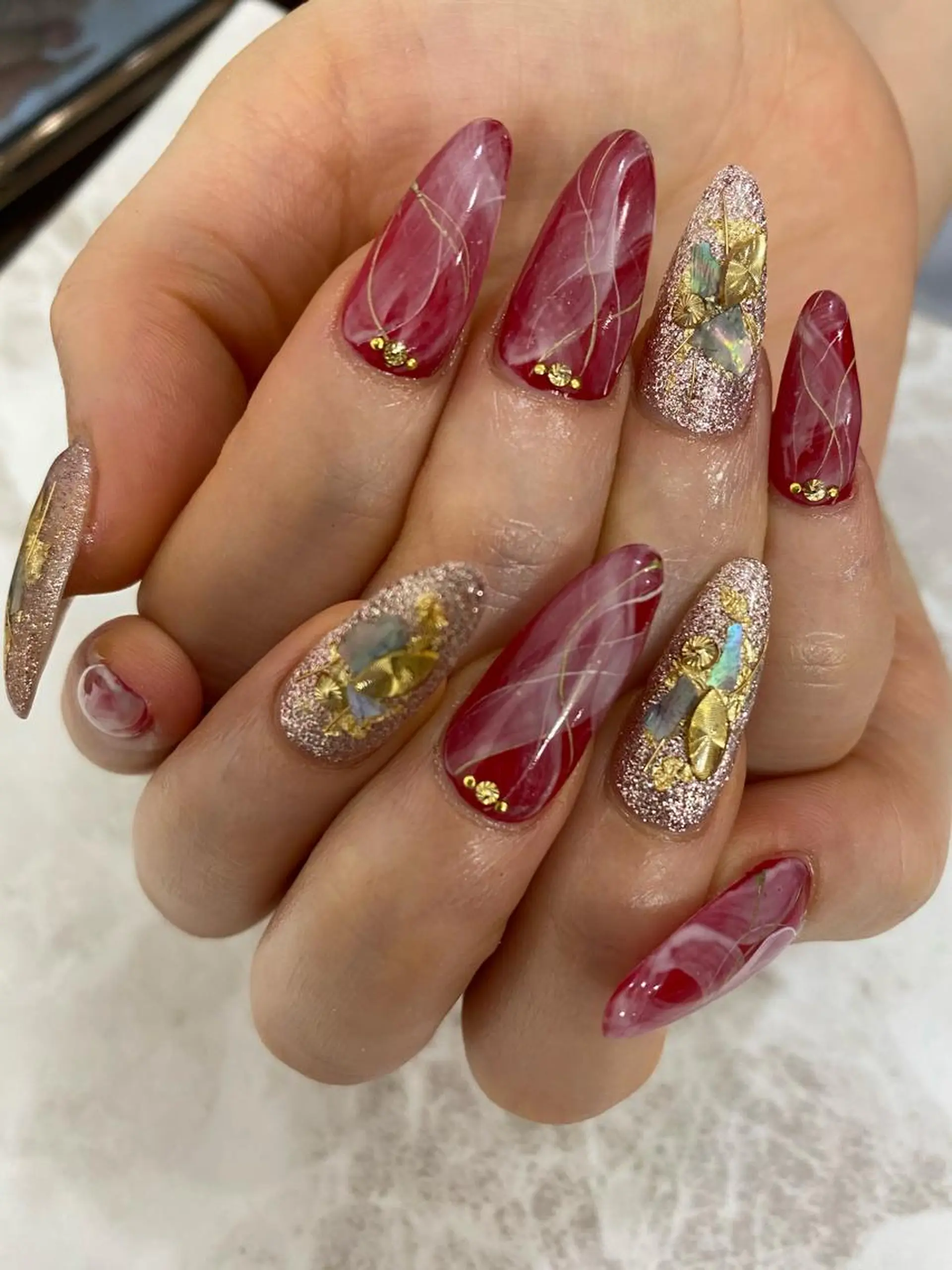 ロング ハンドネイル NAILSALON 🍔Timna🍟のネイルデザイン