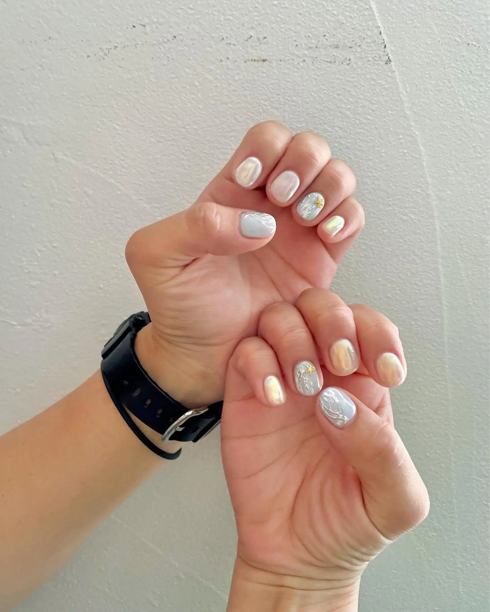 ネイル オーロラネイル フットネイル ジェルネイル 韓国ネイル ニュアンスネイル 甲府市徳行 🧸prunelleのネイルデザイン