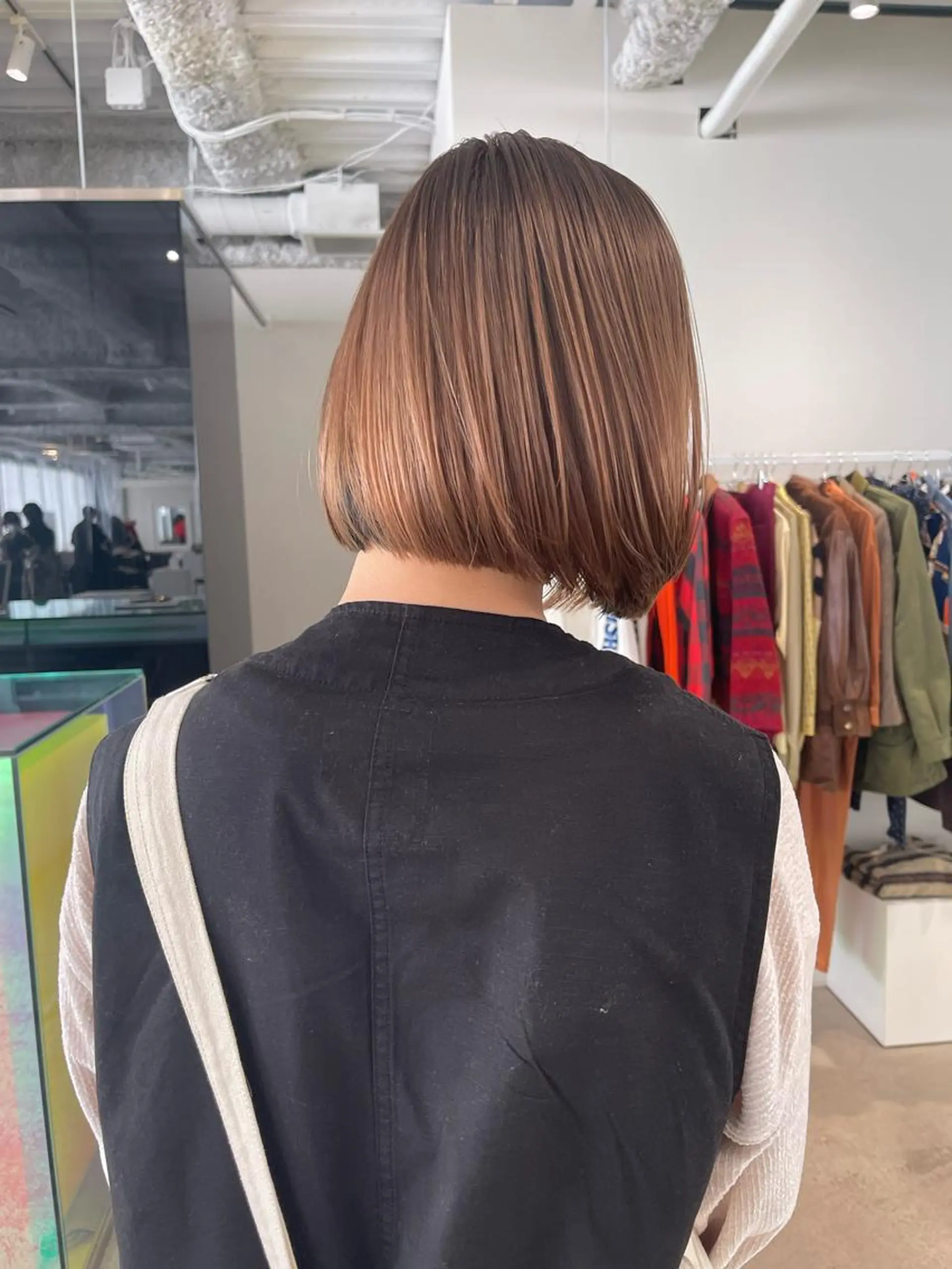 ミディアム oma 袮次金 鈴香のヘアスタイル