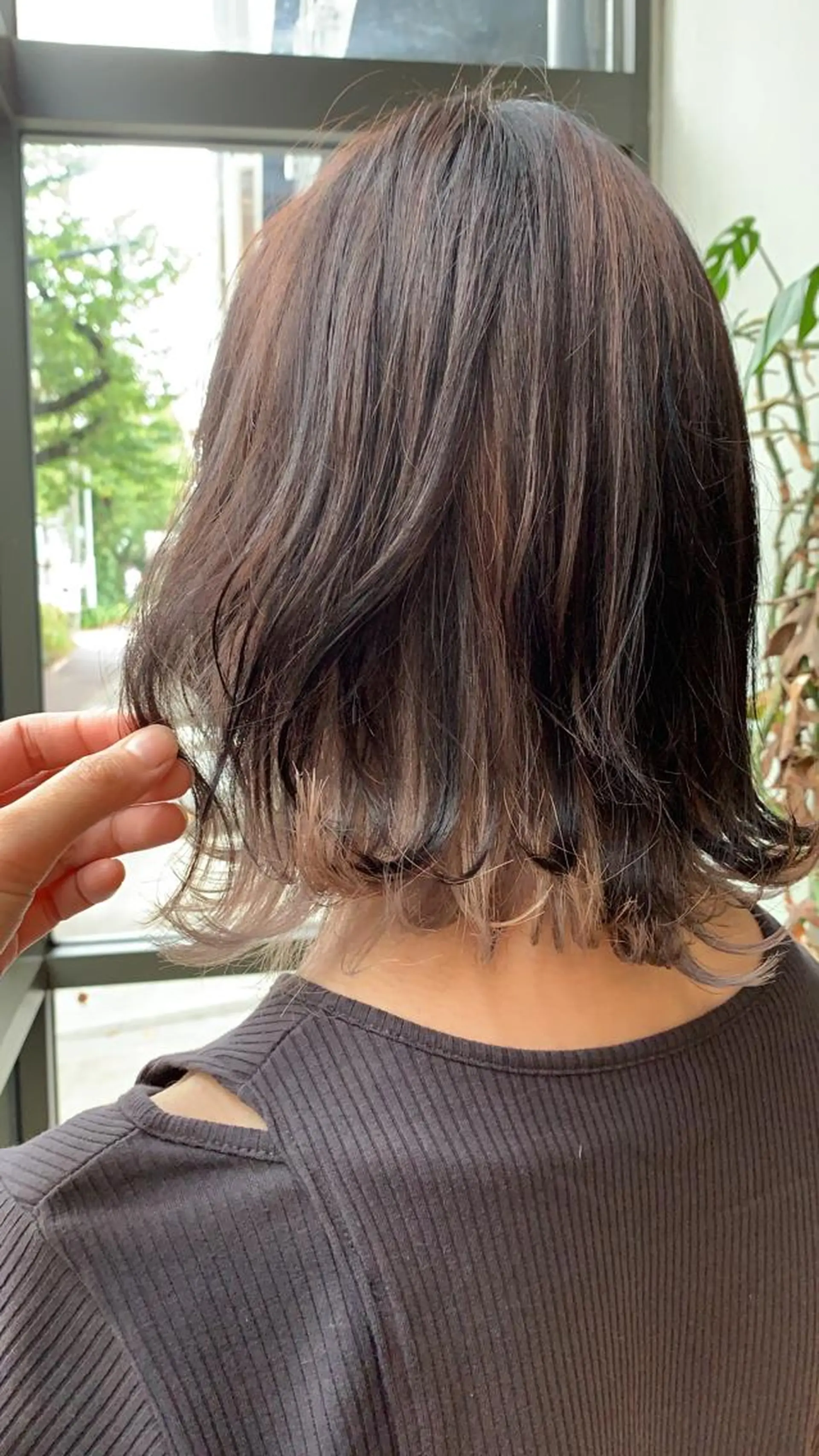 ミディアム ヘアカラー 松本  夏海のヘアスタイル