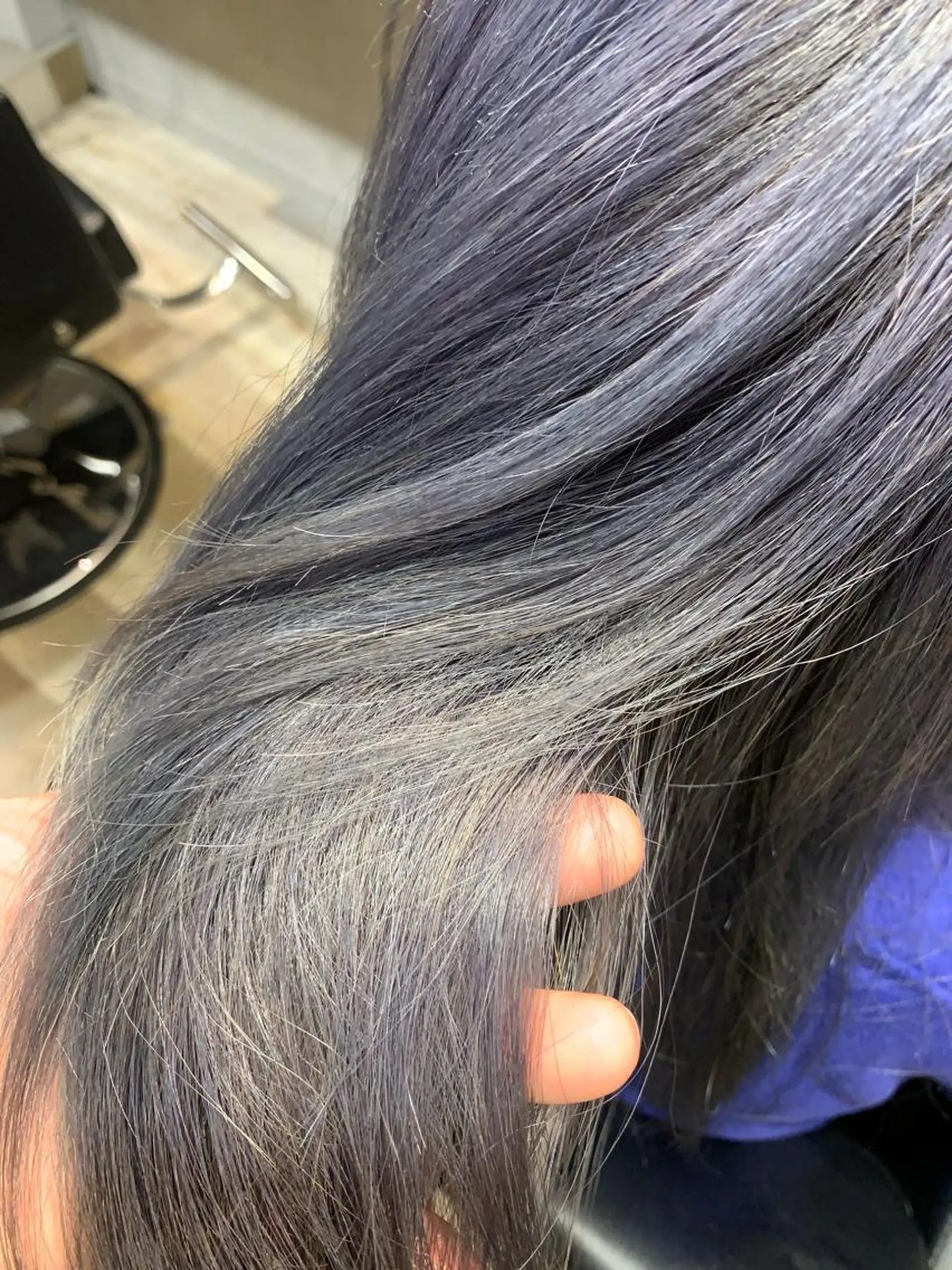 セミロング カラー ブルーカラー ブルージュ ヘアカラー トリートメント katsuya hiroのヘアスタイル