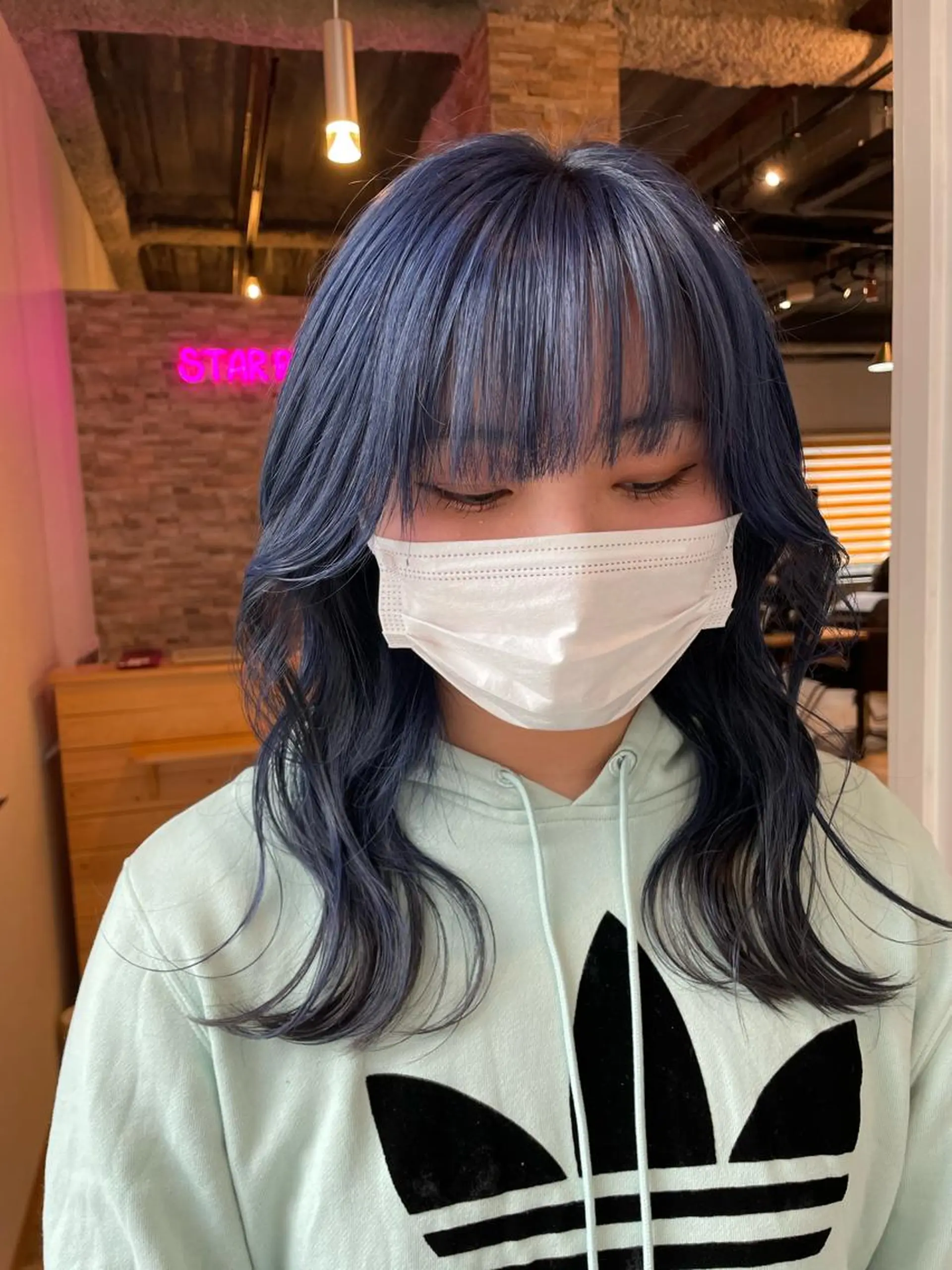 ロング カラー ブルーカラー ヘアカラー Ammi hair所属・YUI/ ブリーチカラー🌷のヘアスタイル